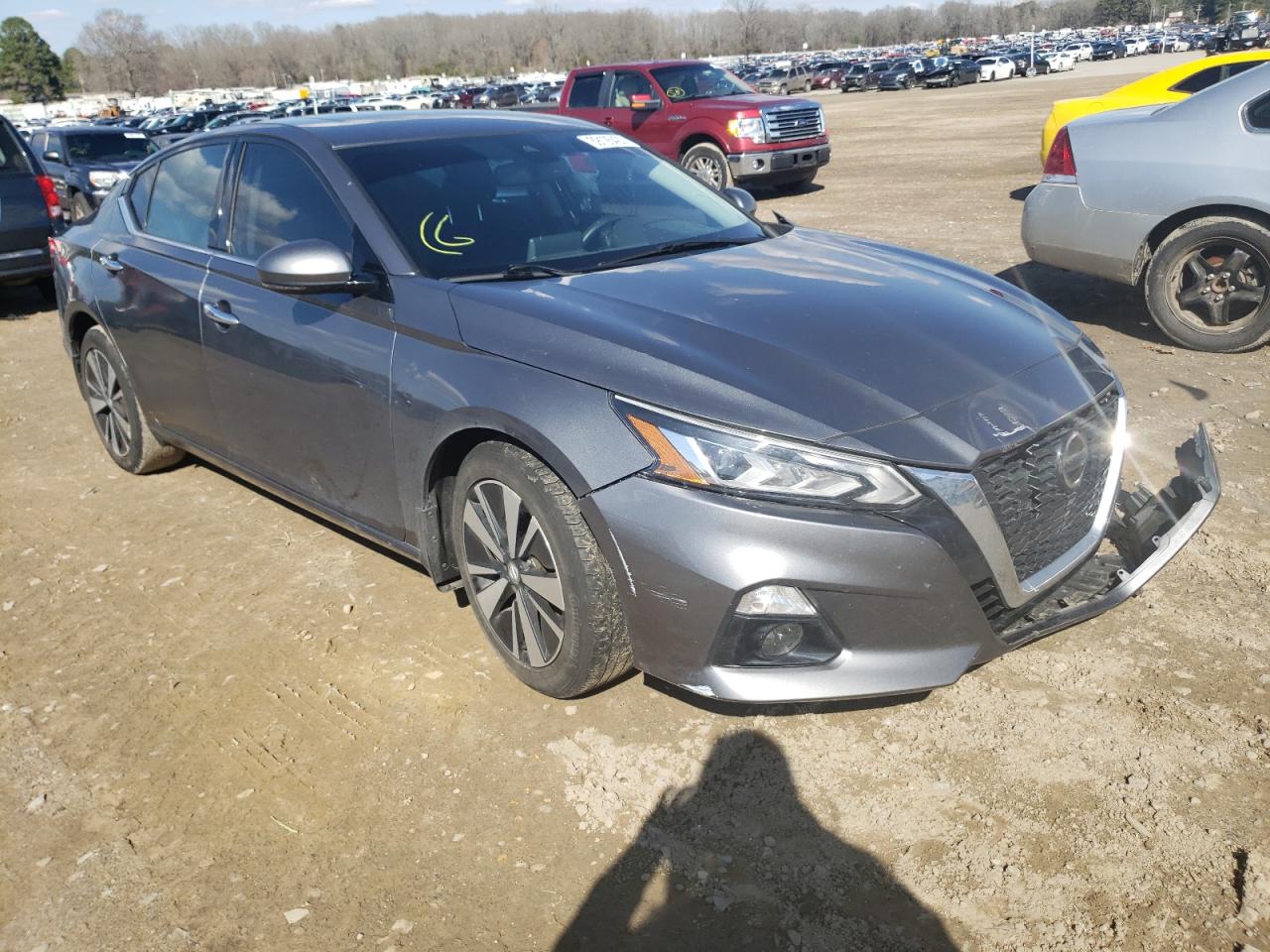 NISSAN ALTIMA SV 2019 with VIN 1N4BL4DV8KC134534 - Photo from auction