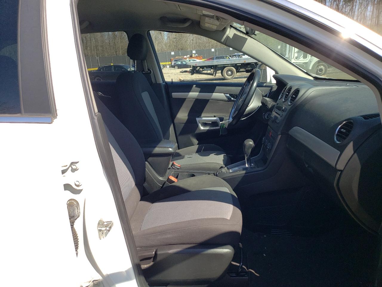 Photo 5 from auction – 2012 CHEVROLET CAPTIVA SP with VIN 3GNAL2EK7CS637571