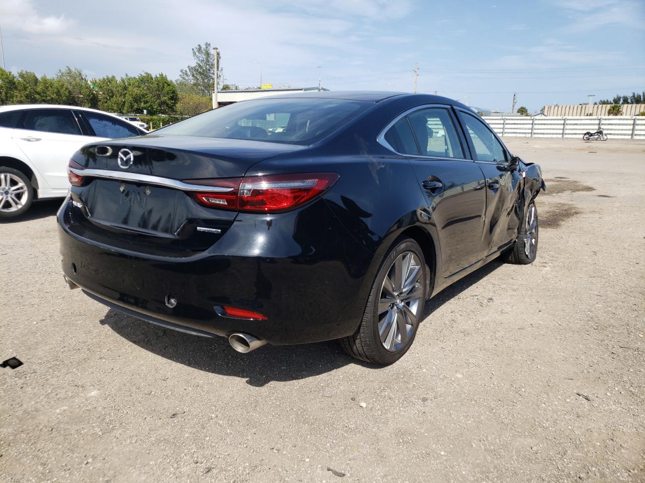 Фото 4 с аукциона – 2021 MAZDA 6 TOURING с VIN JM1GL1VM4M1608448