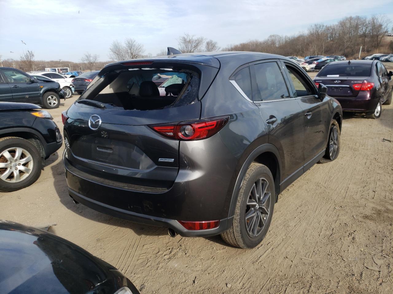Photo 4 from auction – 2017 MAZDA CX-5 GRAND with VIN JM3KFBDL2H0205474