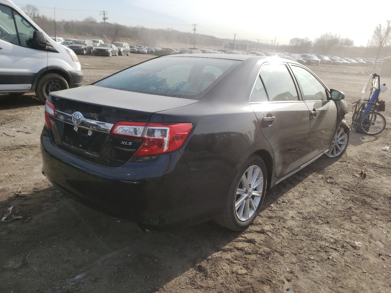 Photo 4 from auction – 2013 TOYOTA CAMRY L with VIN 4T4BF1FKXDR307343