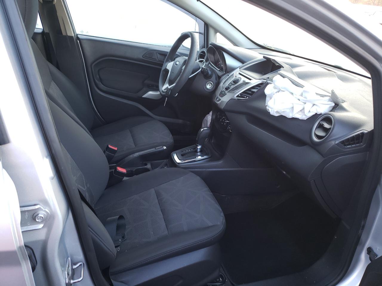 Photo 5 from auction – 2013 FORD FIESTA SE with VIN 3FADP4EJ0DM203405