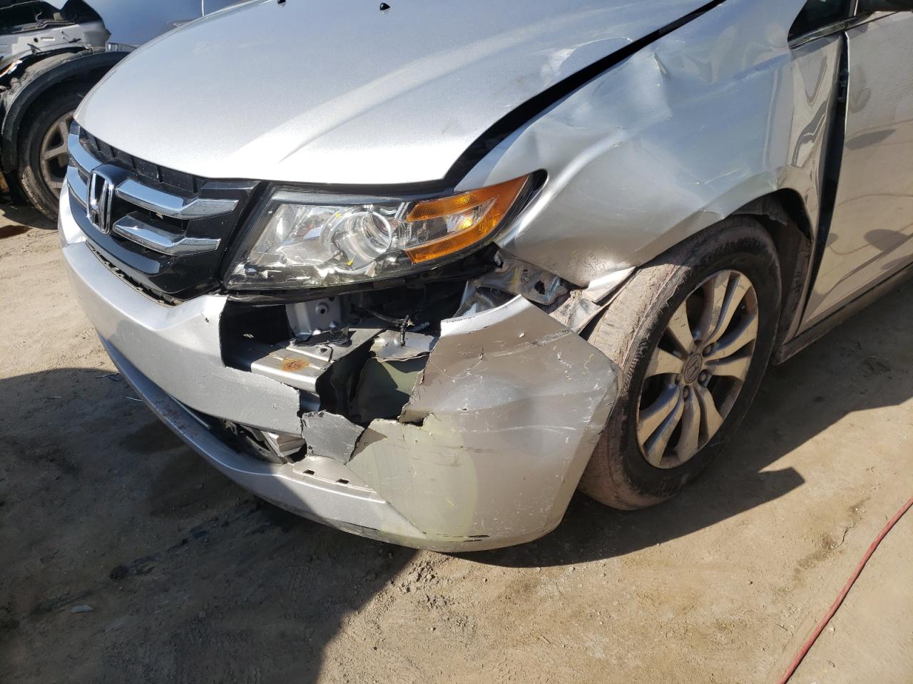 Photo 9 from auction – 2015 HONDA ODYSSEY EX with VIN 5FNRL5H65FB051167
