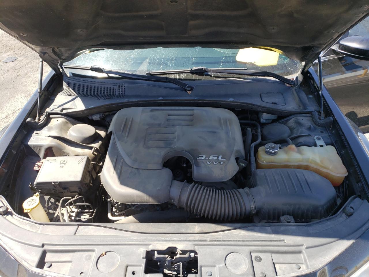 Photo 7 from auction – 2014 CHRYSLER 300 with VIN 2C3CCAAG8EH276259
