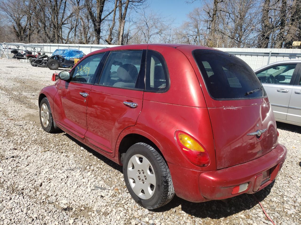 Photo 3 from auction – 2004 CHRYSLER PT CRUISER with VIN 3C4FY48B74T202987
