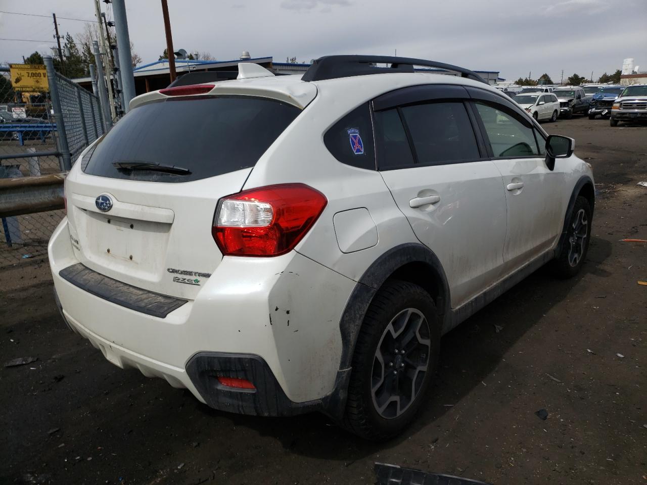 Photo 4 from auction – 2017 SUBARU CROSSTREK with VIN JF2GPADCXHH250087