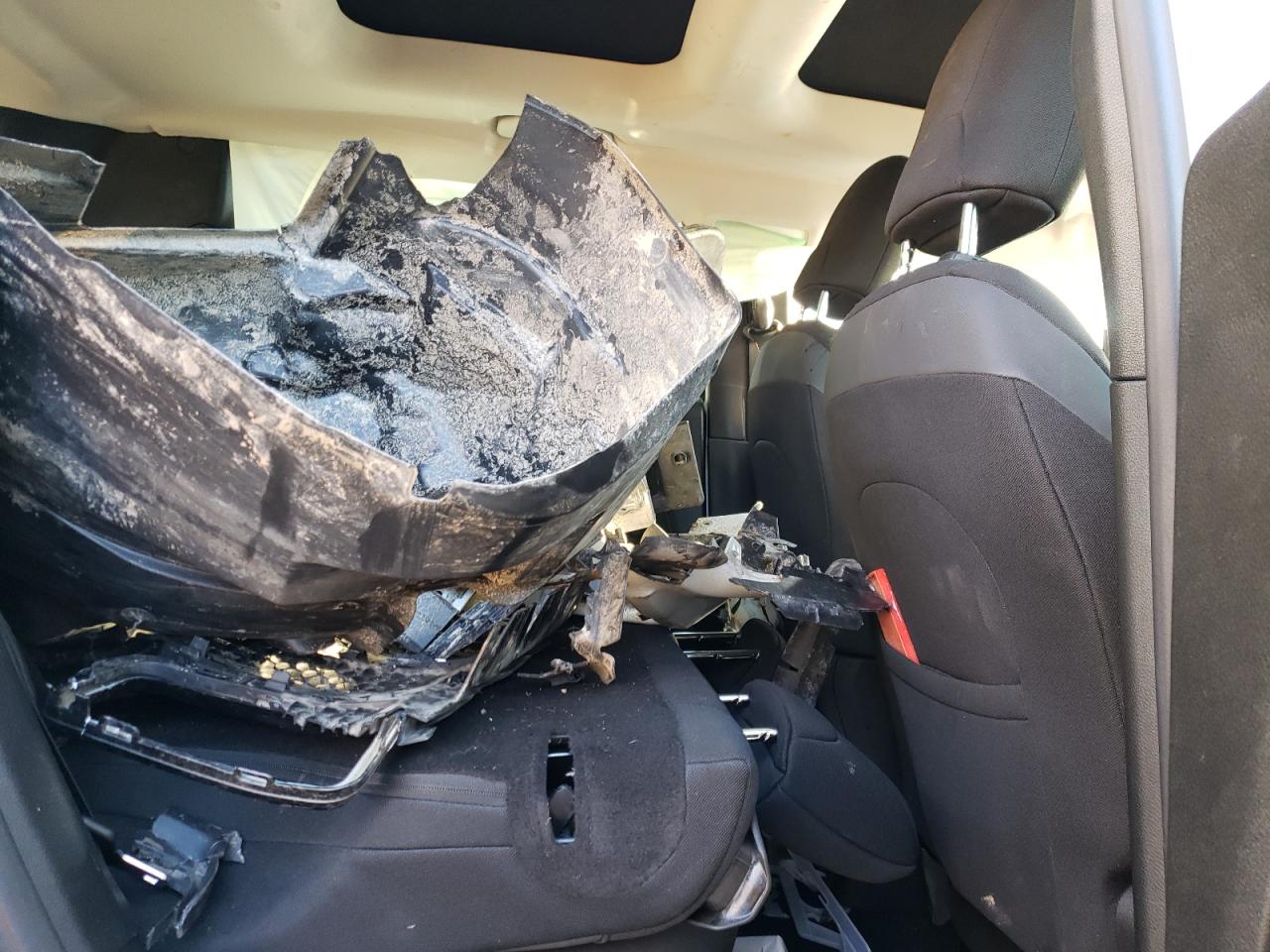 Photo 6 from auction – 2019 JEEP RENEGADE L with VIN ZACNJBBB2KPK02247