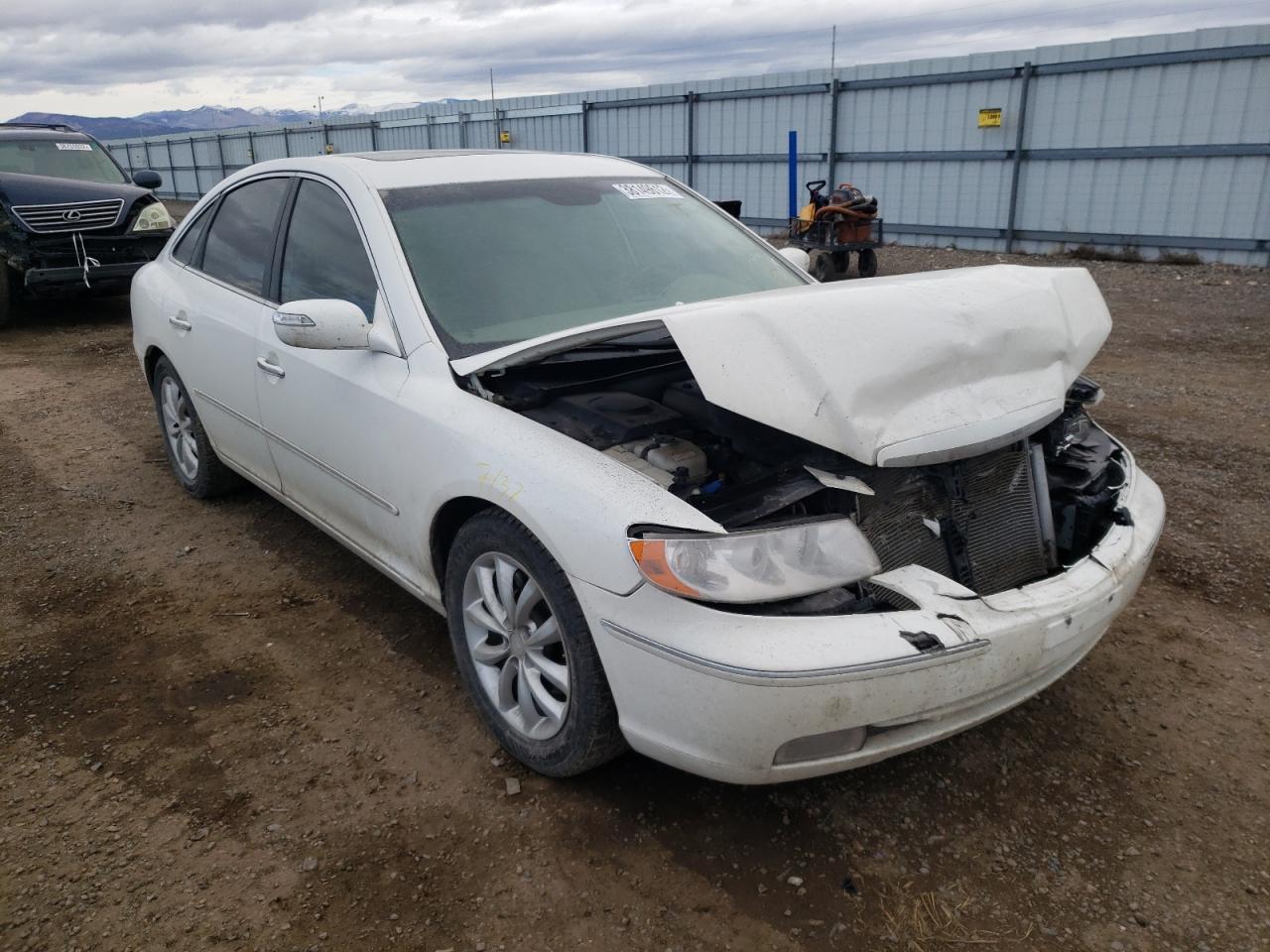 HYUNDAI AZERA SE 2008 with VIN KMHFC46FX8A264414 - Photo from auction
