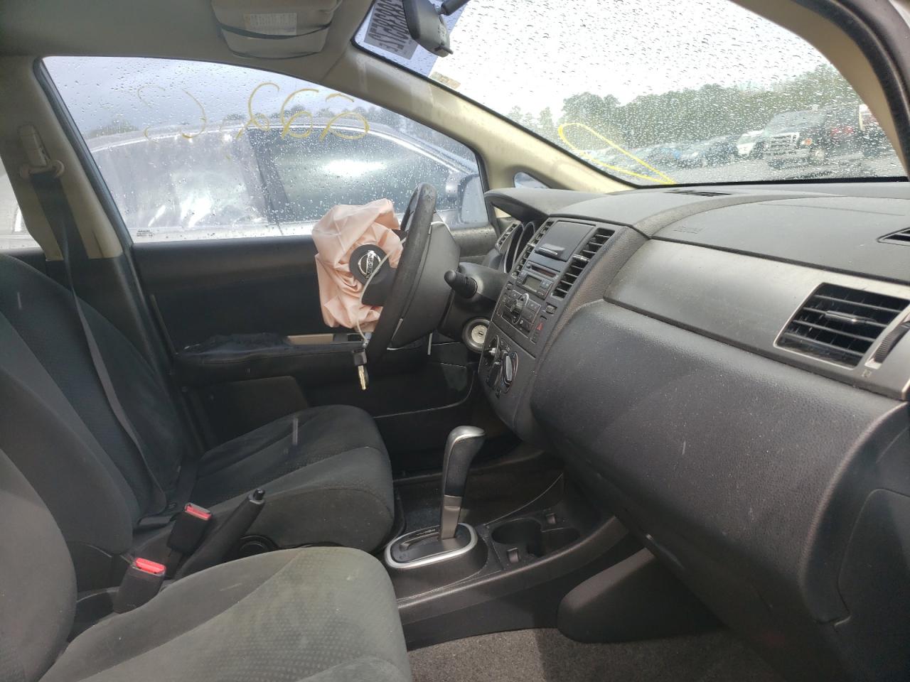 Photo 5 from auction – 2010 NISSAN VERSA S with VIN 3N1BC1AP2AL440584