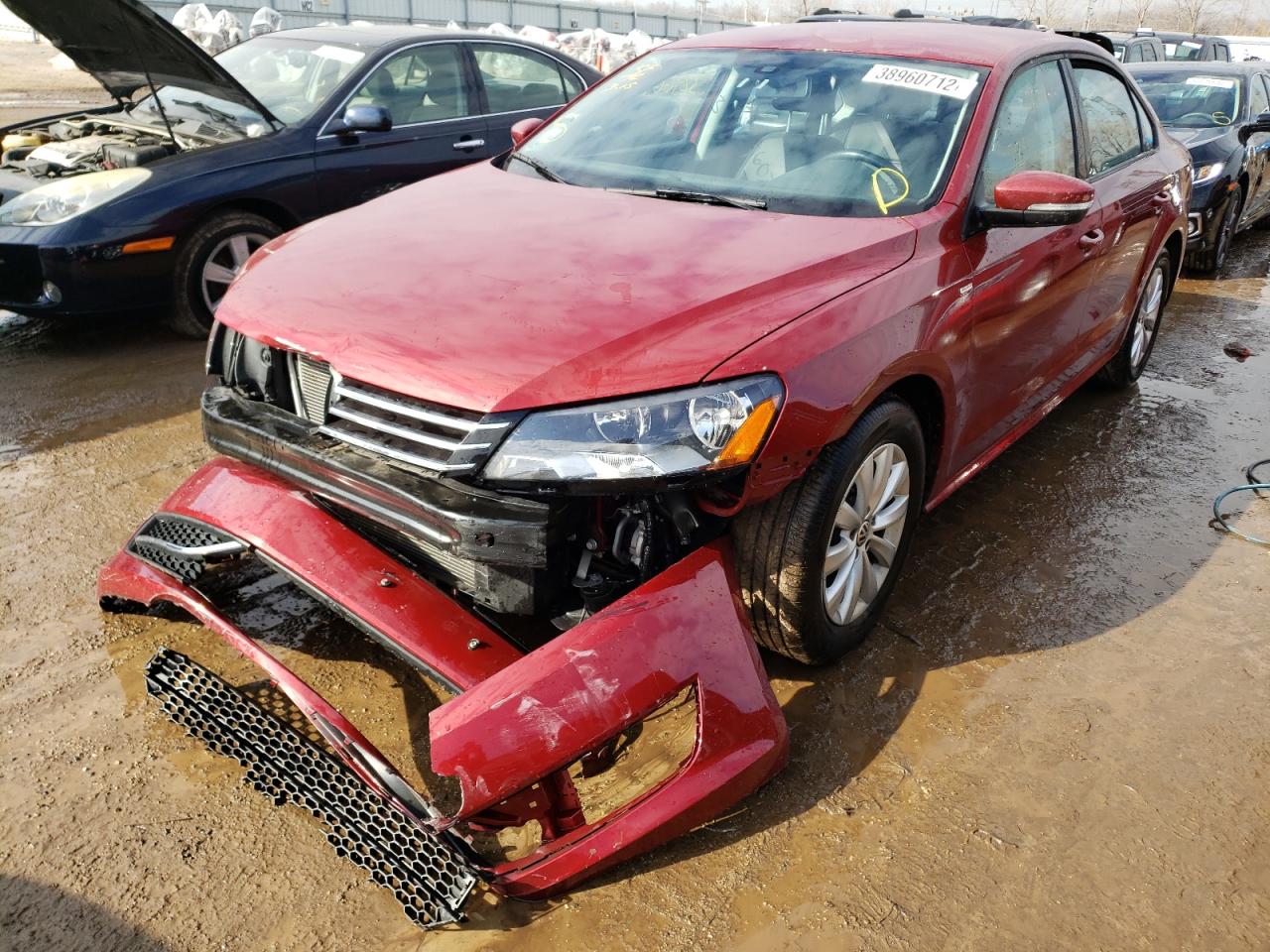 Photo 2 from auction – 2015 VOLKSWAGEN PASSAT S with VIN 1VWAT7A36FC026359