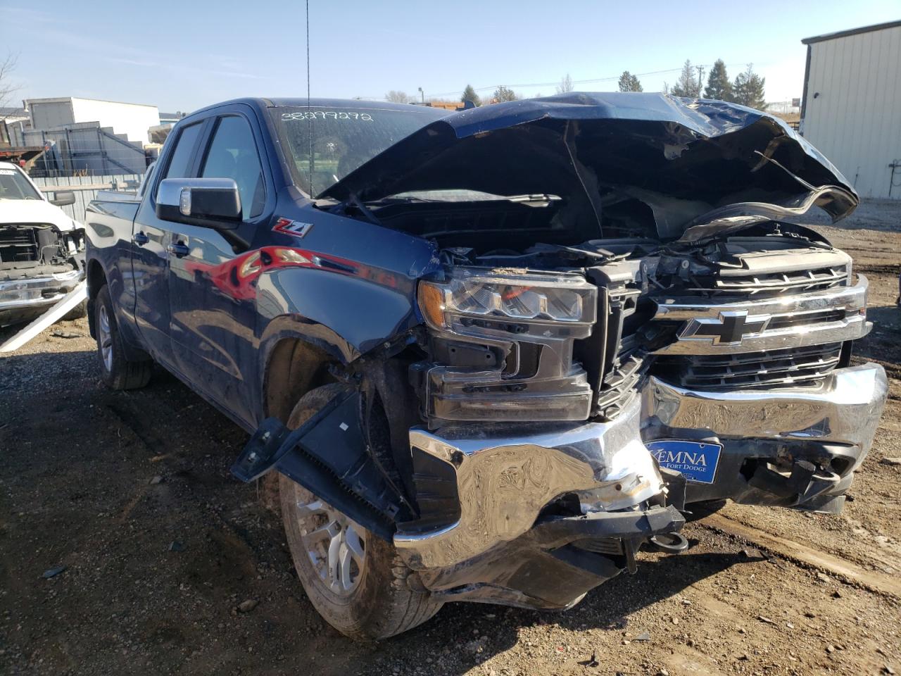 CHEVROLET SILVERADO 2019 with VIN 1GCRYDED0KZ182154 - Photo from auction