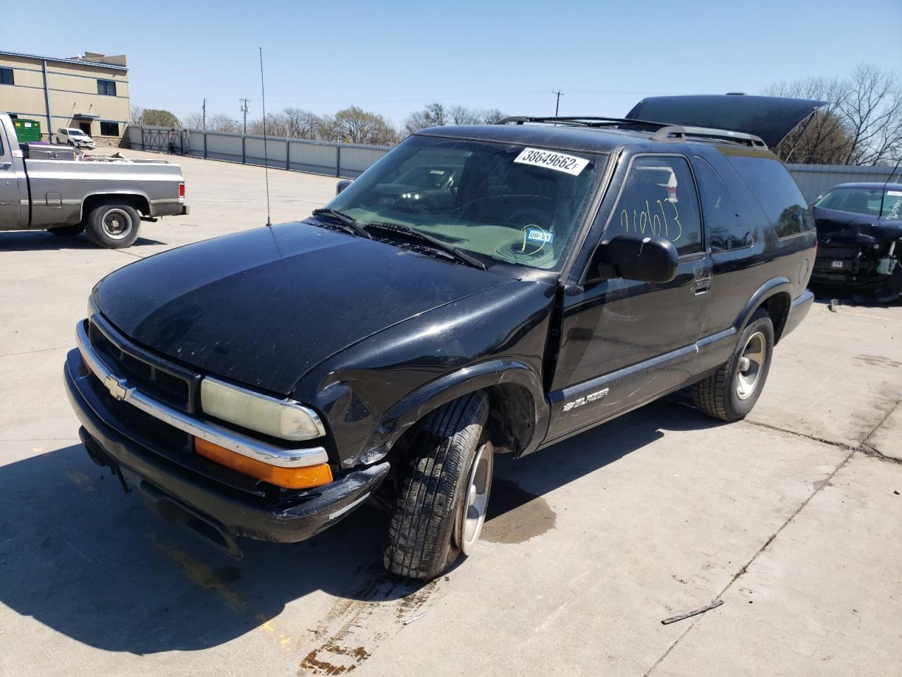 Photo 2 from auction – 2003 CHEVROLET BLAZER with VIN 1GNCS18X13K176862