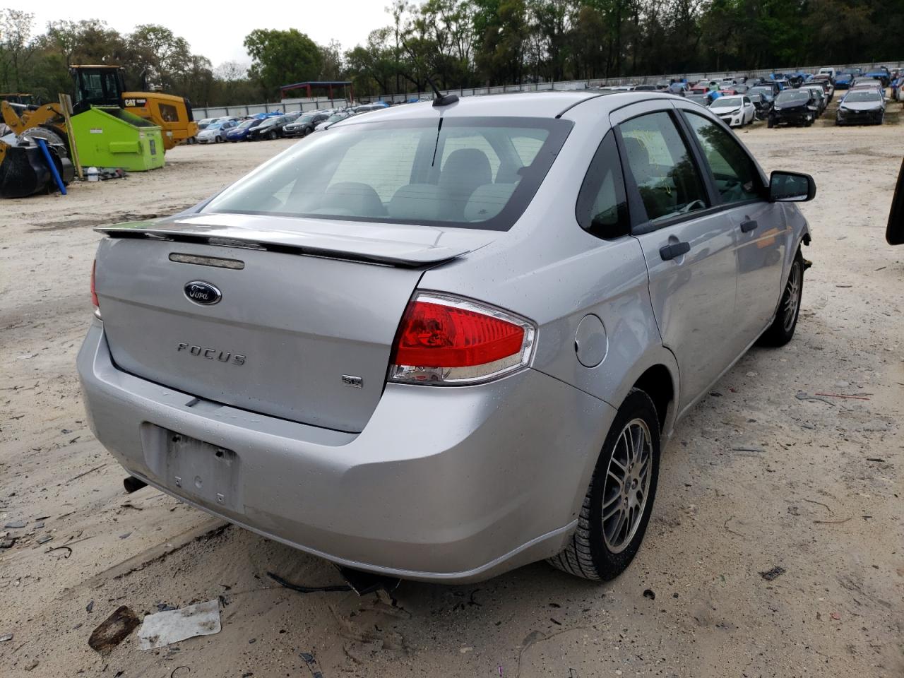 Photo 4 from auction – 2011 FORD FOCUS SE with VIN 1FAHP3FN7BW159865