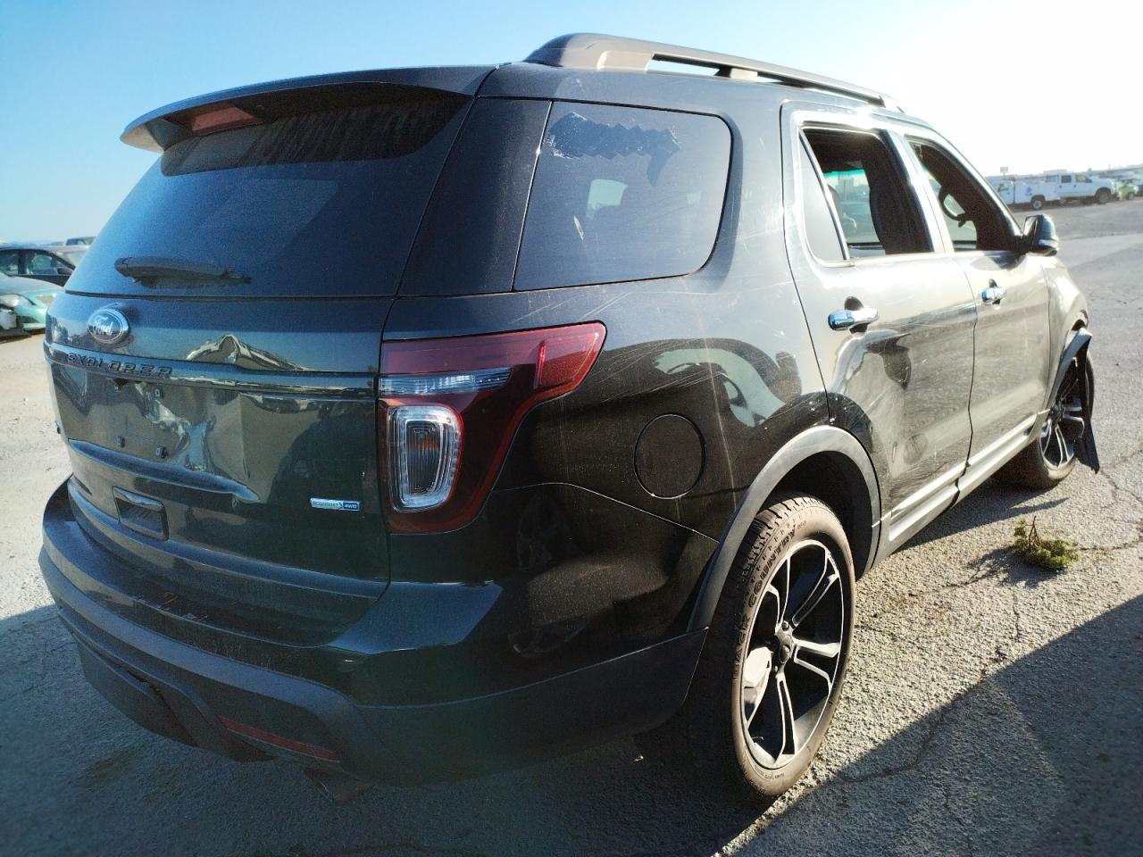 Photo 4 from auction – 2014 FORD EXPLORER S with VIN 1FM5K8GT0EGB01709
