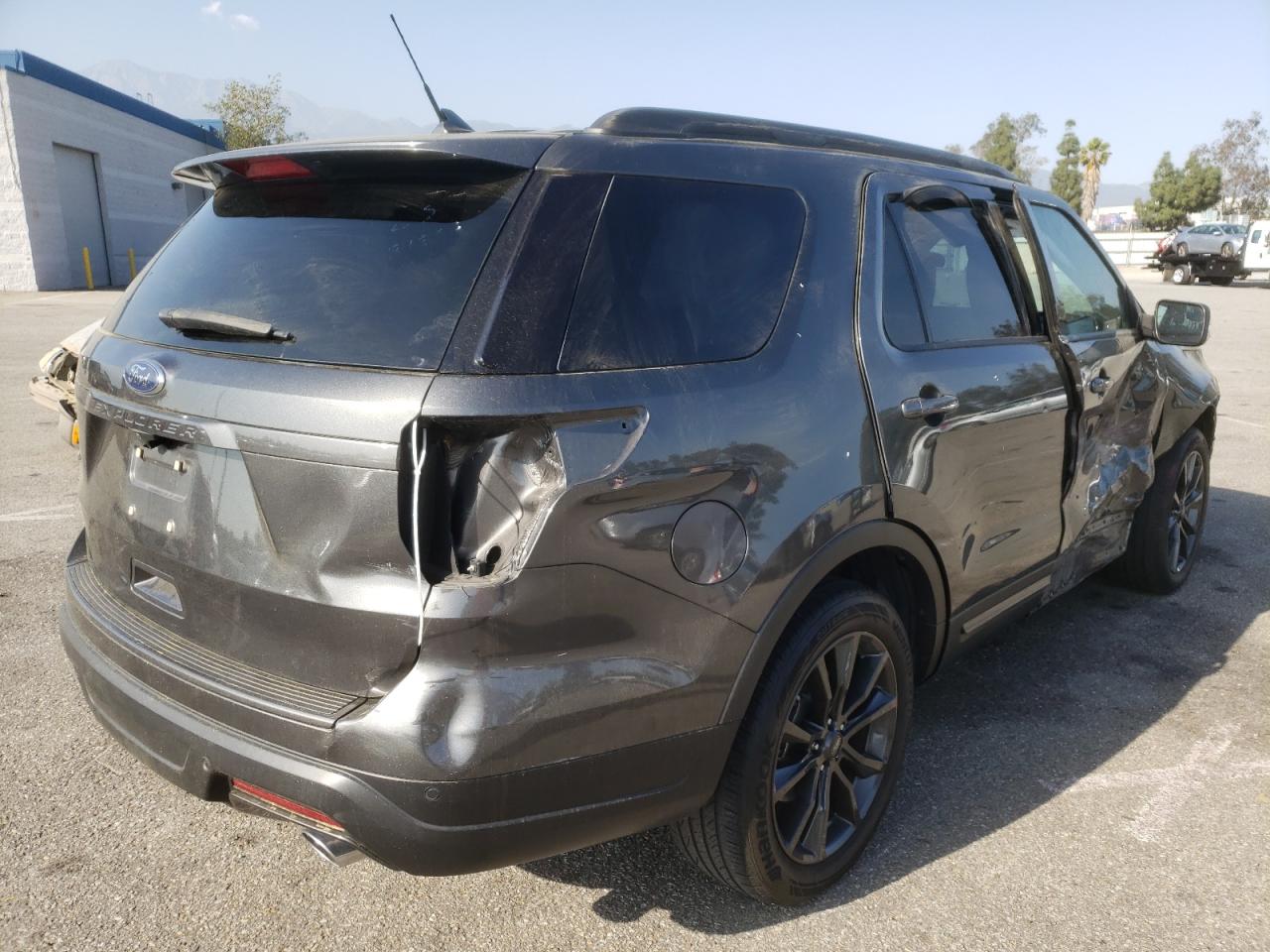 Photo 4 from auction – 2018 FORD EXPLORER X with VIN 1FM5K7D89JGC72253
