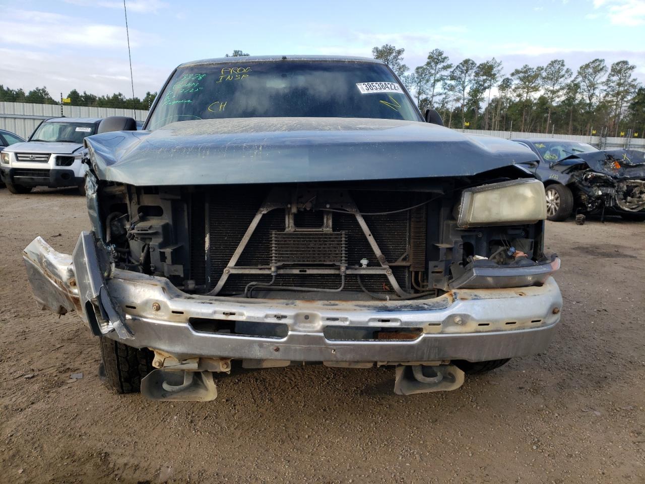 Photo 9 from auction – 2006 CHEVROLET SILVRK1500 with VIN 2GCEC13VX61313192