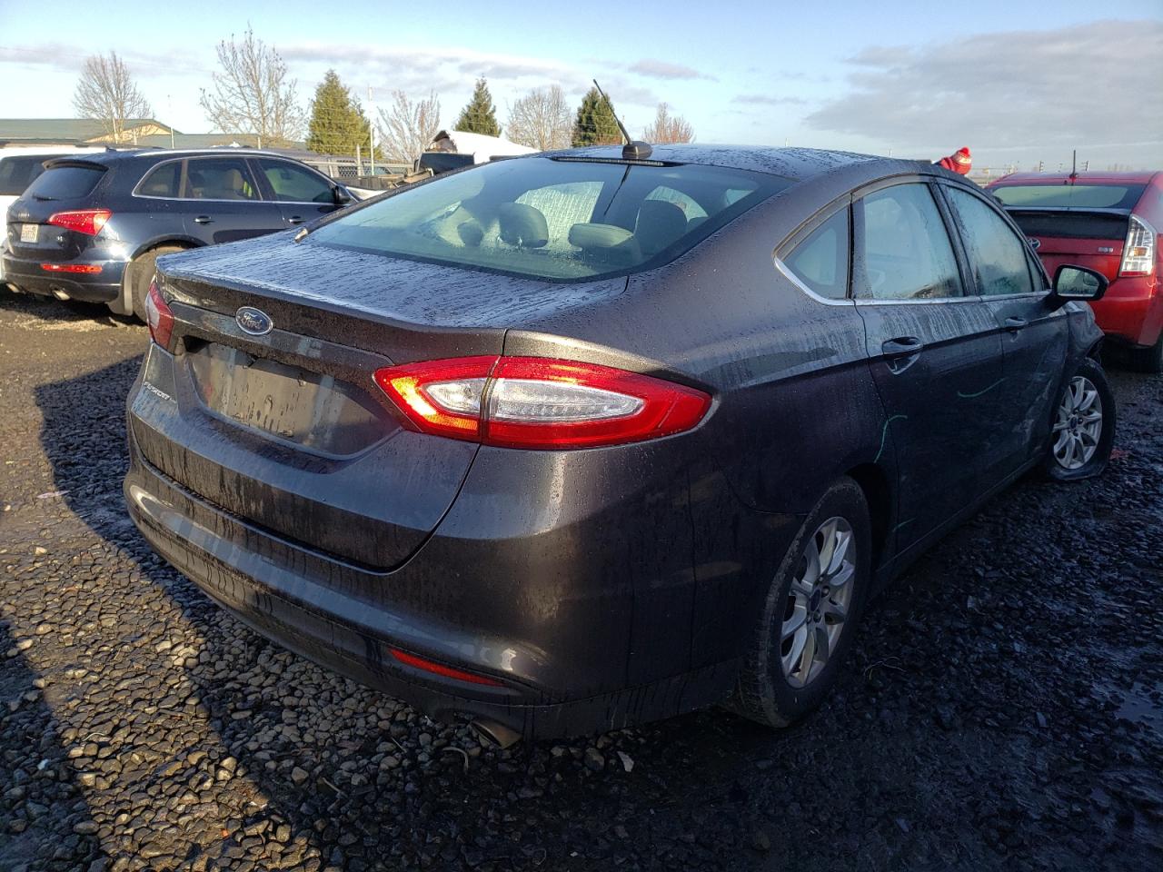 Photo 4 from auction – 2015 FORD FUSION S with VIN 3FA6P0G75FR281929