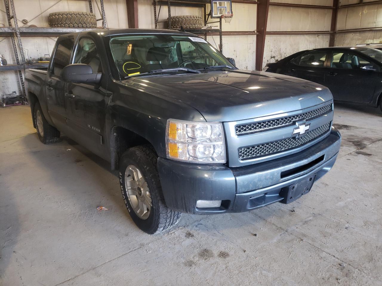 CHEVROLET SILVERADO 2011 with VIN 3GCPKSE3XBG235074 - Photo from auction