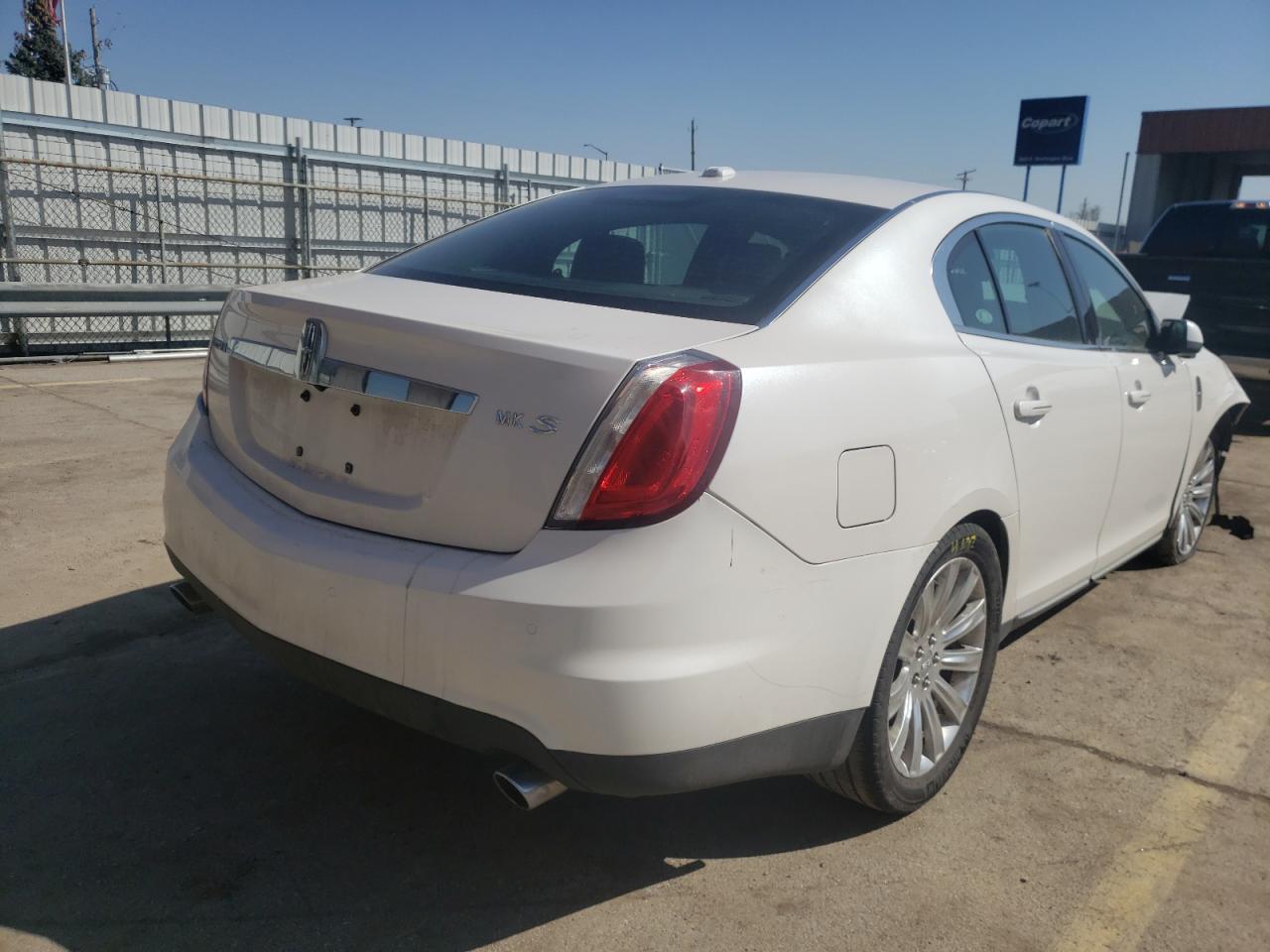 Photo 4 from auction – 2011 LINCOLN MKS with VIN 1LNHL9DR1BG603472
