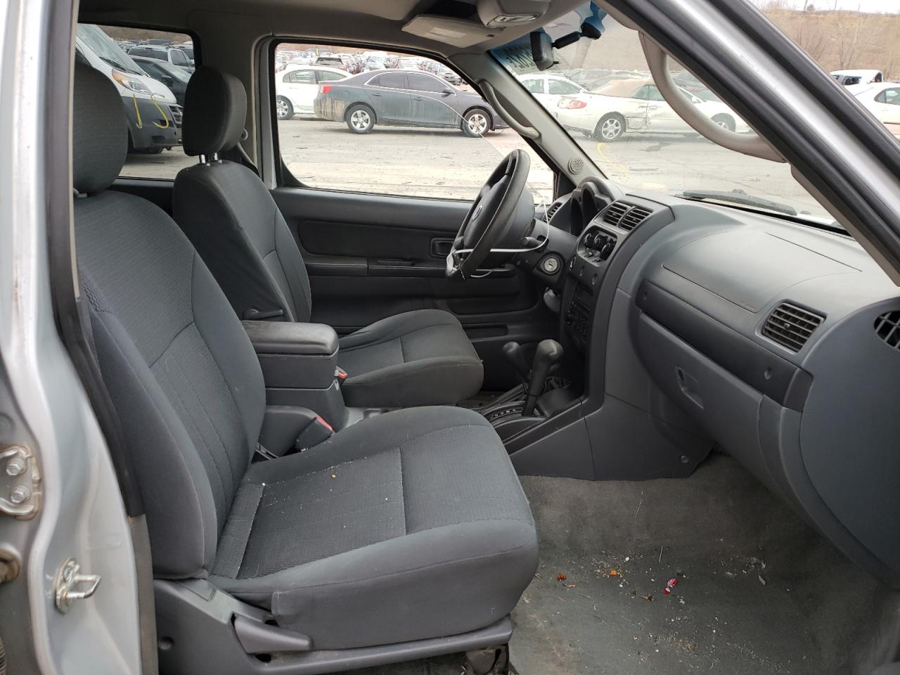 Photo 5 from auction – 2003 NISSAN FRONTIER C with VIN 1N6MD29Y53C468610