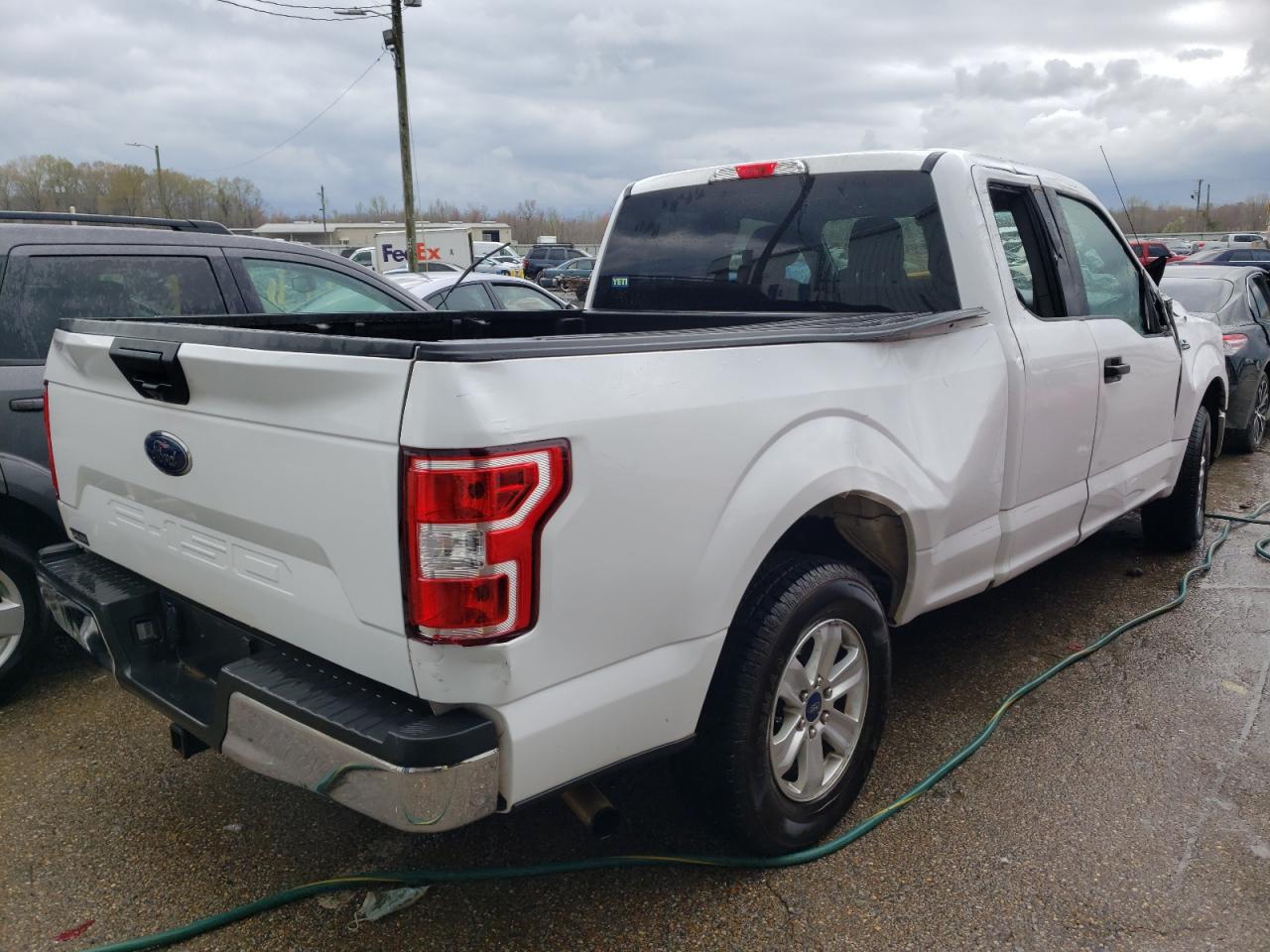 Photo 4 from auction – 2019 FORD F150 SUPER with VIN 1FTEX1CB8KKD36023