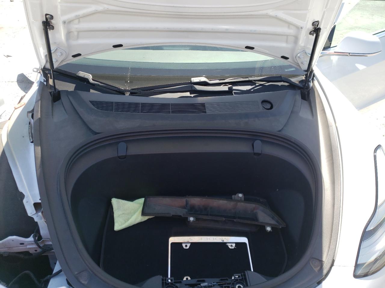 Photo 7 from auction – 2018 TESLA MODEL 3 with VIN 5YJ3E1EB5JF131278