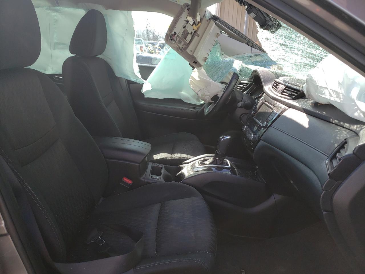Photo 5 from auction – 2019 NISSAN ROGUE S with VIN KNMAT2MV3KP502539