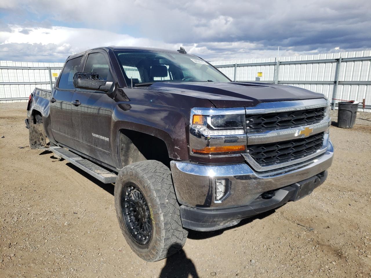 CHEVROLET SILVERADO 2016 with VIN 3GCUKRECXGG304526 - Photo from auction