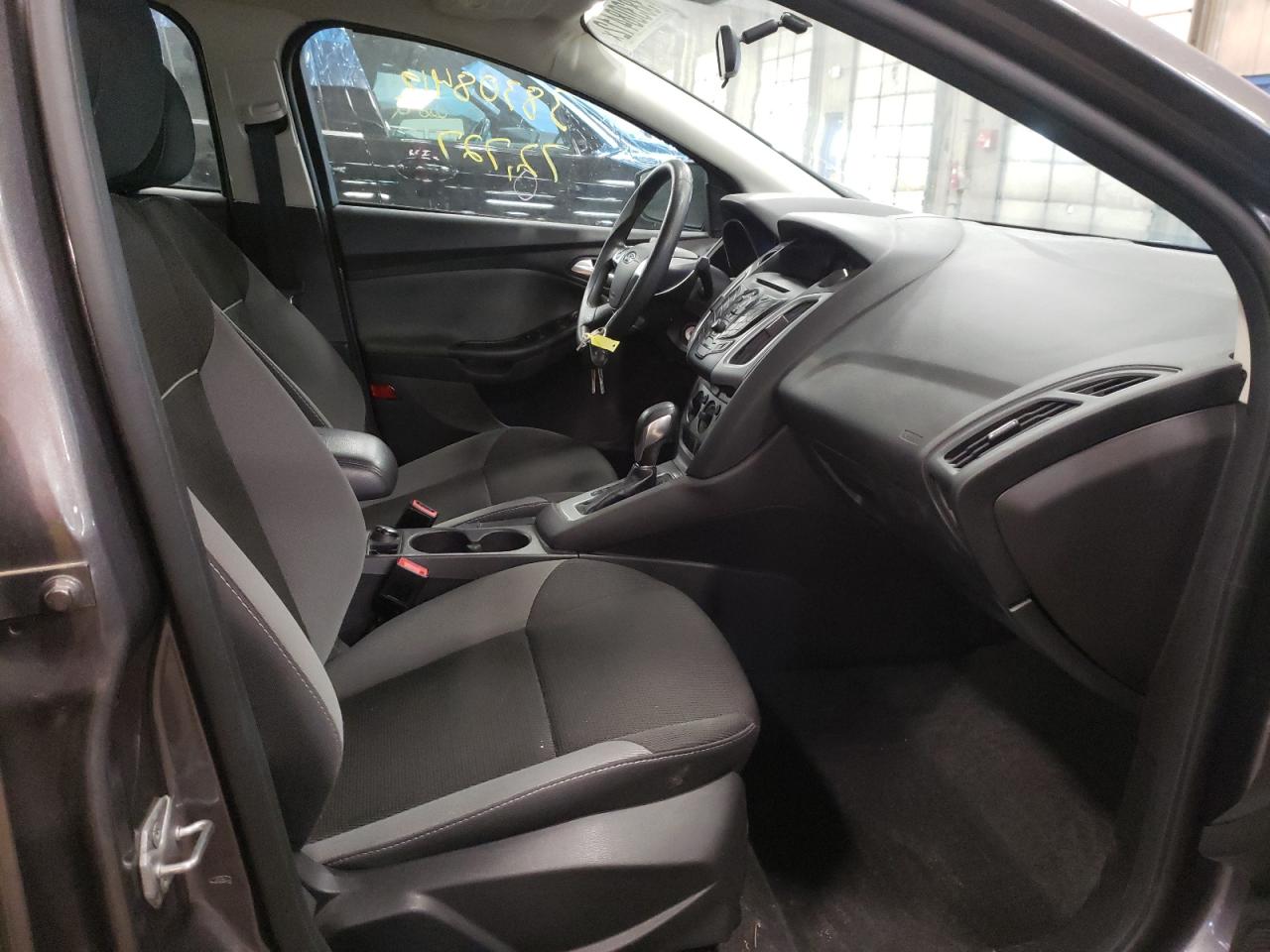 Photo 5 from auction – 2014 FORD FOCUS SE with VIN 1FADP3F23EL138568