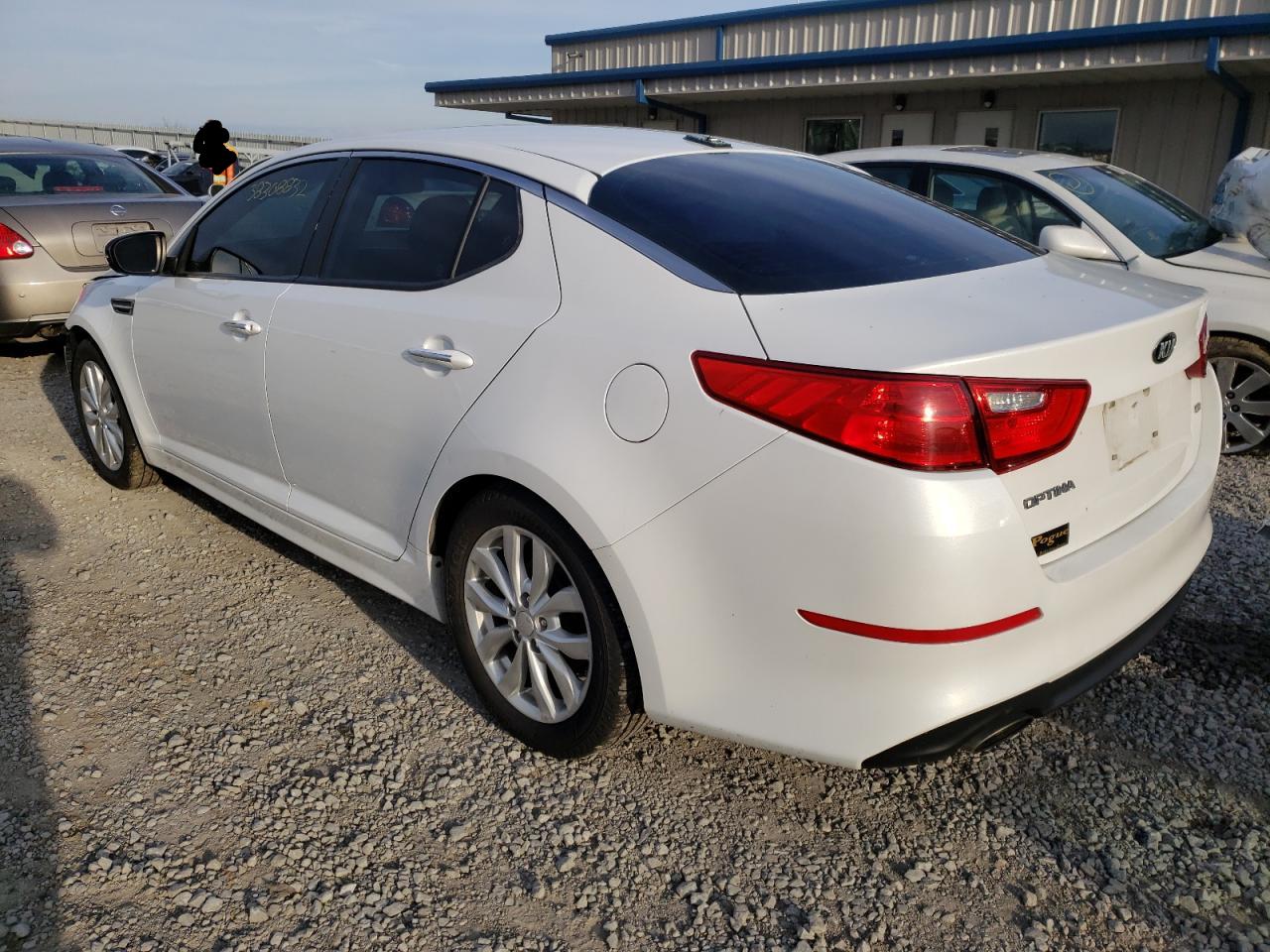 Photo 3 from auction – 2015 KIA OPTIMA LX with VIN 5XXGM4A71FG396498