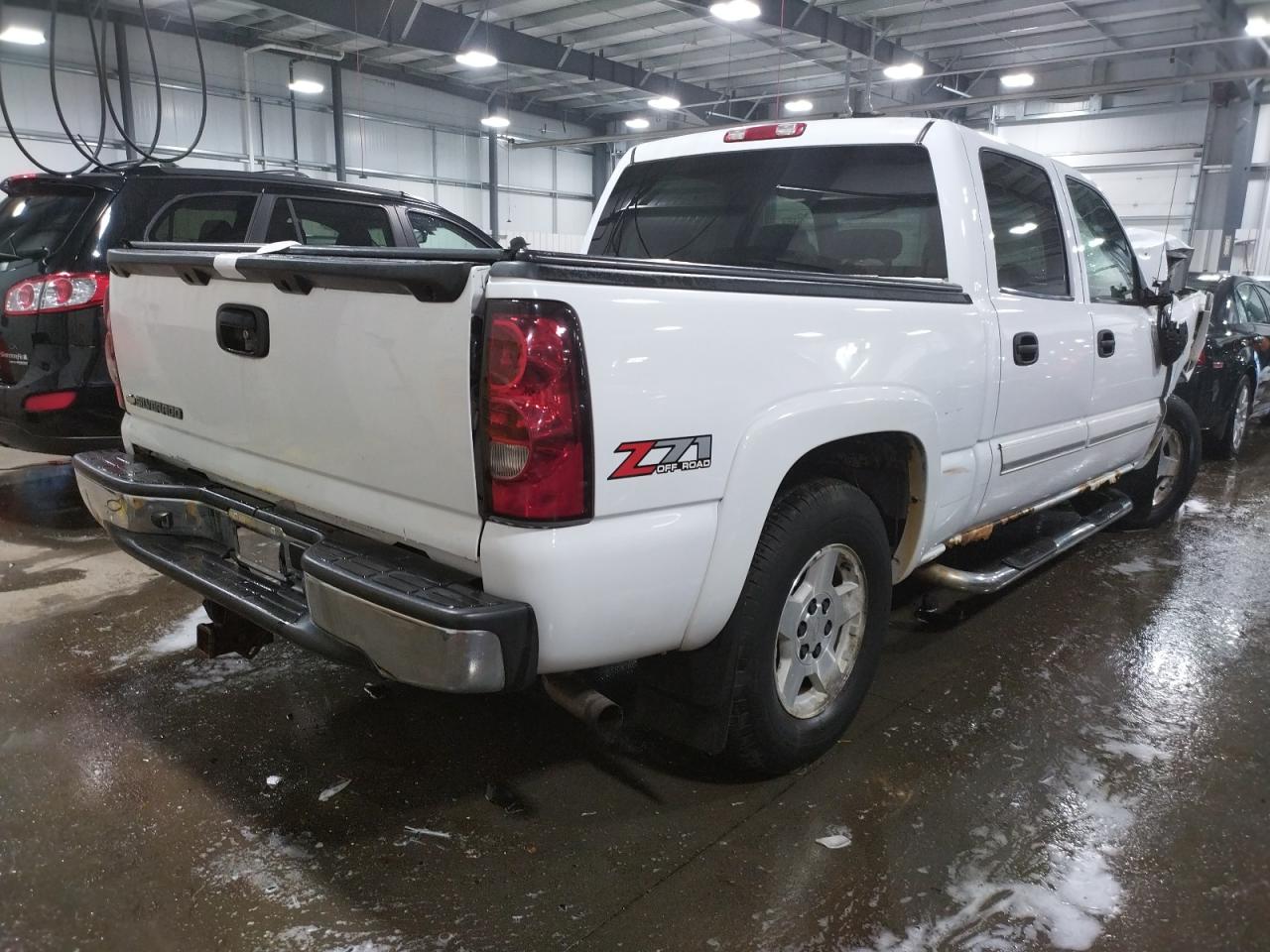 Photo 4 from auction – 2006 CHEVROLET SILVERADO with VIN 2GCEK13TX61229035