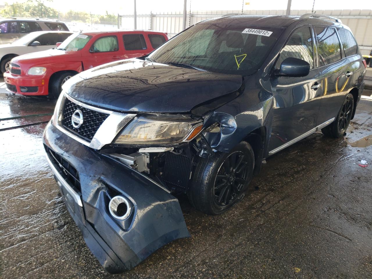 Photo 2 from auction – 2013 NISSAN PATHFINDER with VIN 5N1AR2MM0DC685104