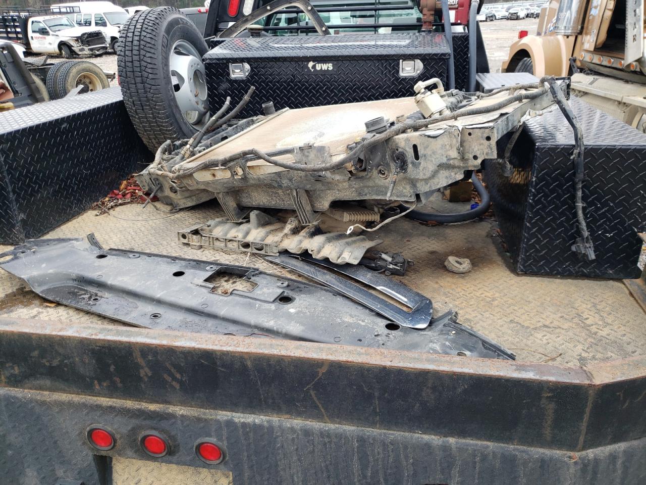 Photo 9 from auction – 2018 GMC SIERRA K35 with VIN 1GD42VCY4JF124387