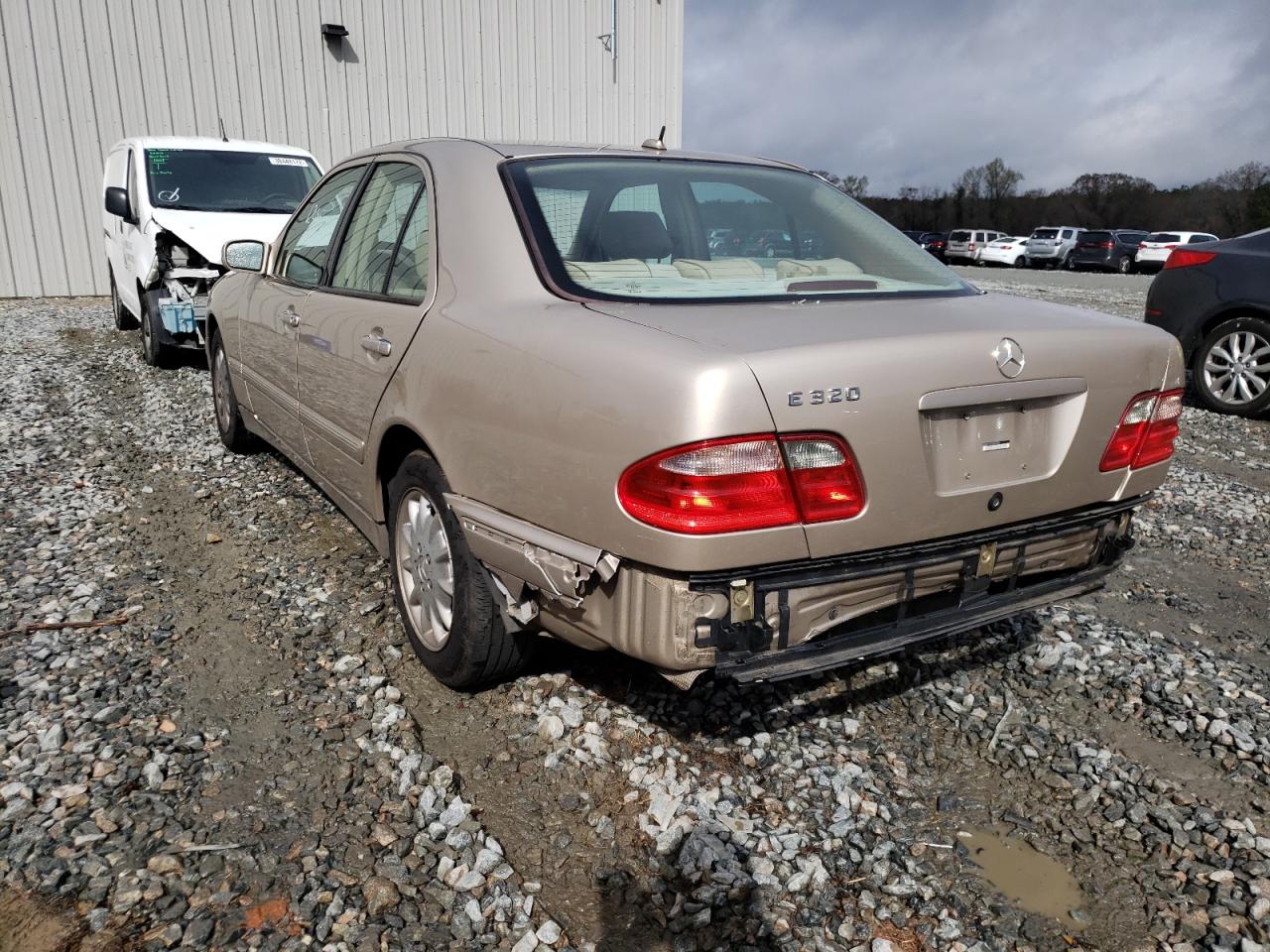 Photo 3 from auction – 2001 MERCEDES-BENZ E 320 with VIN WDBJF65JX1B280201