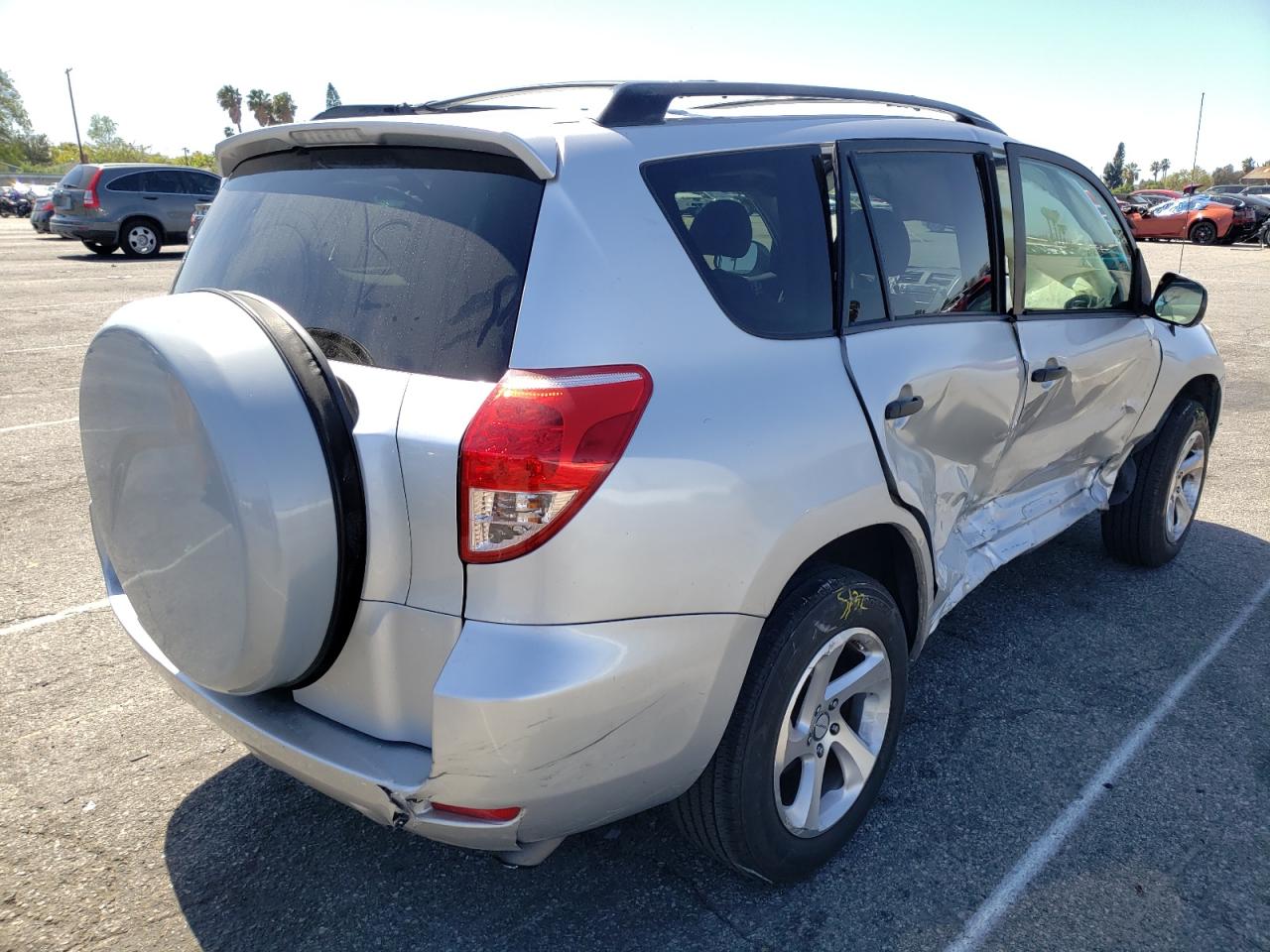 Photo 4 from auction – 2007 TOYOTA RAV4 with VIN JTMZD33V275077809