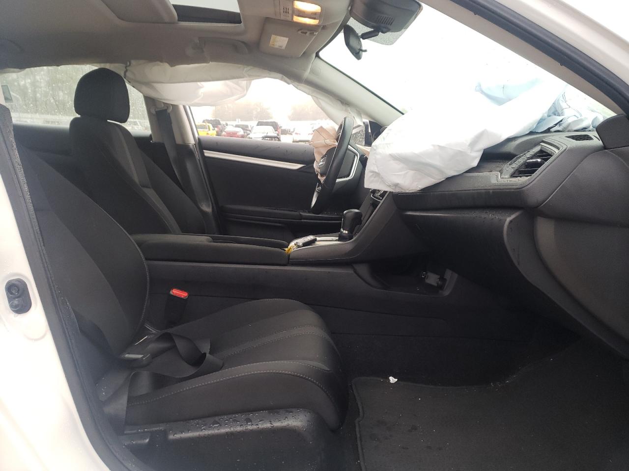 Photo 5 from auction – 2020 HONDA CIVIC EX with VIN 19XFC1F38LE201908