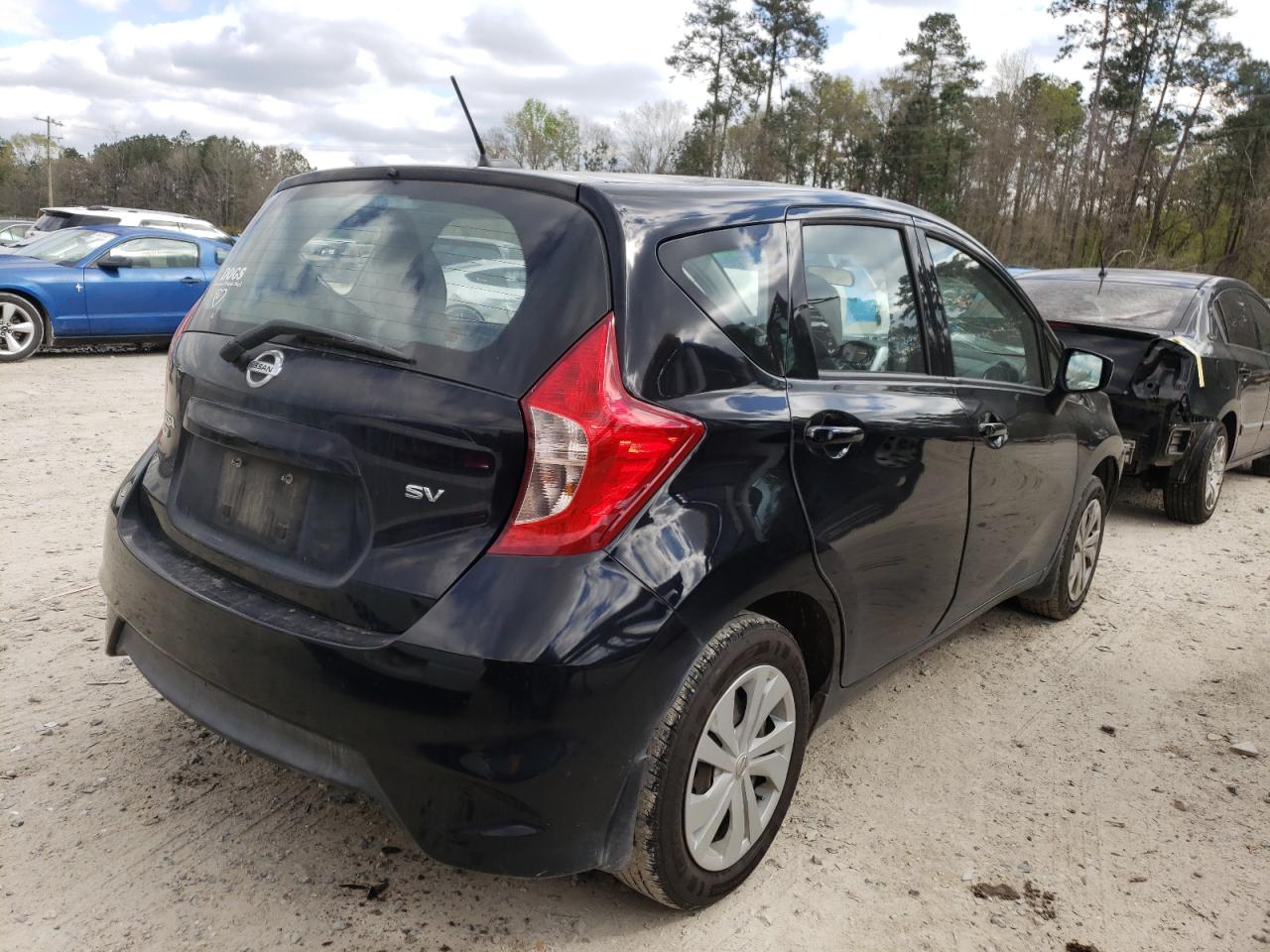 Photo 4 from auction – 2018 NISSAN VERSA NOTE with VIN 3N1CE2CP7JL355368