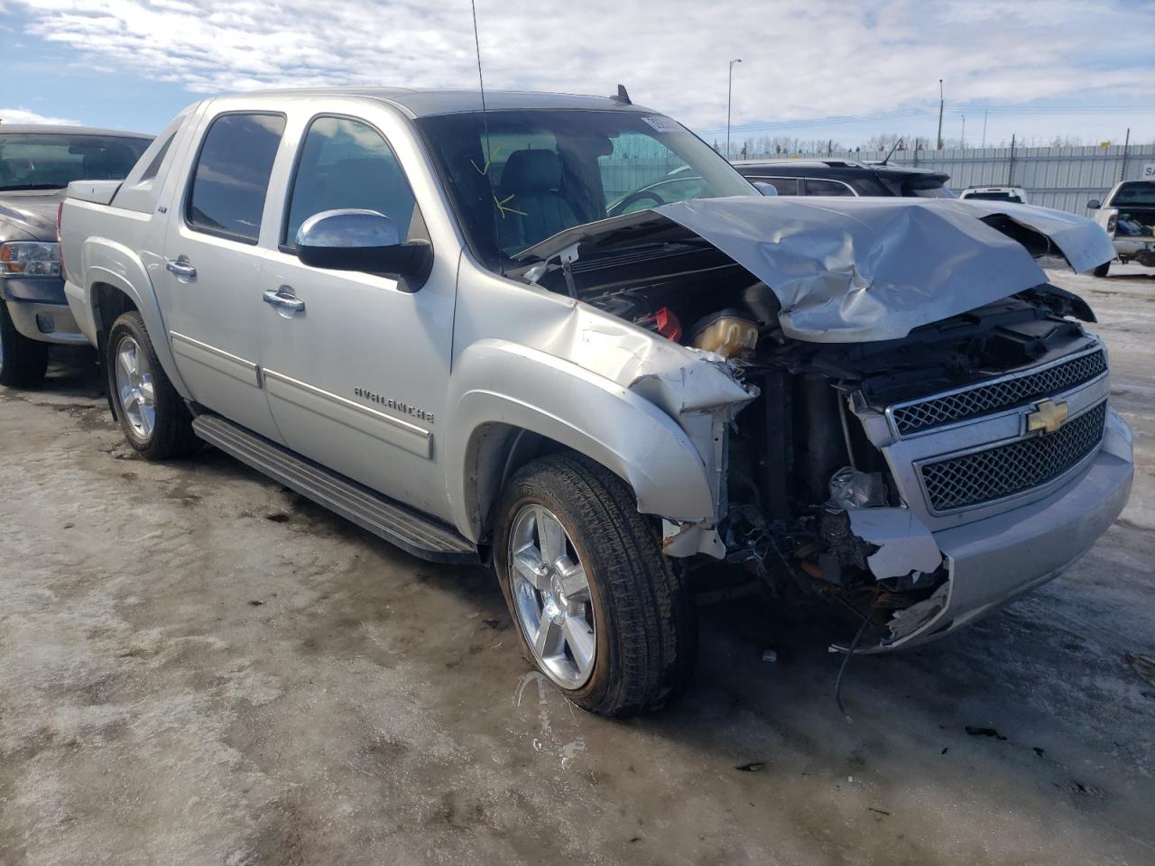CHEVROLET AVALANCHE 2011 with VIN 3GNTKFE32BG308015 - Photo from auction