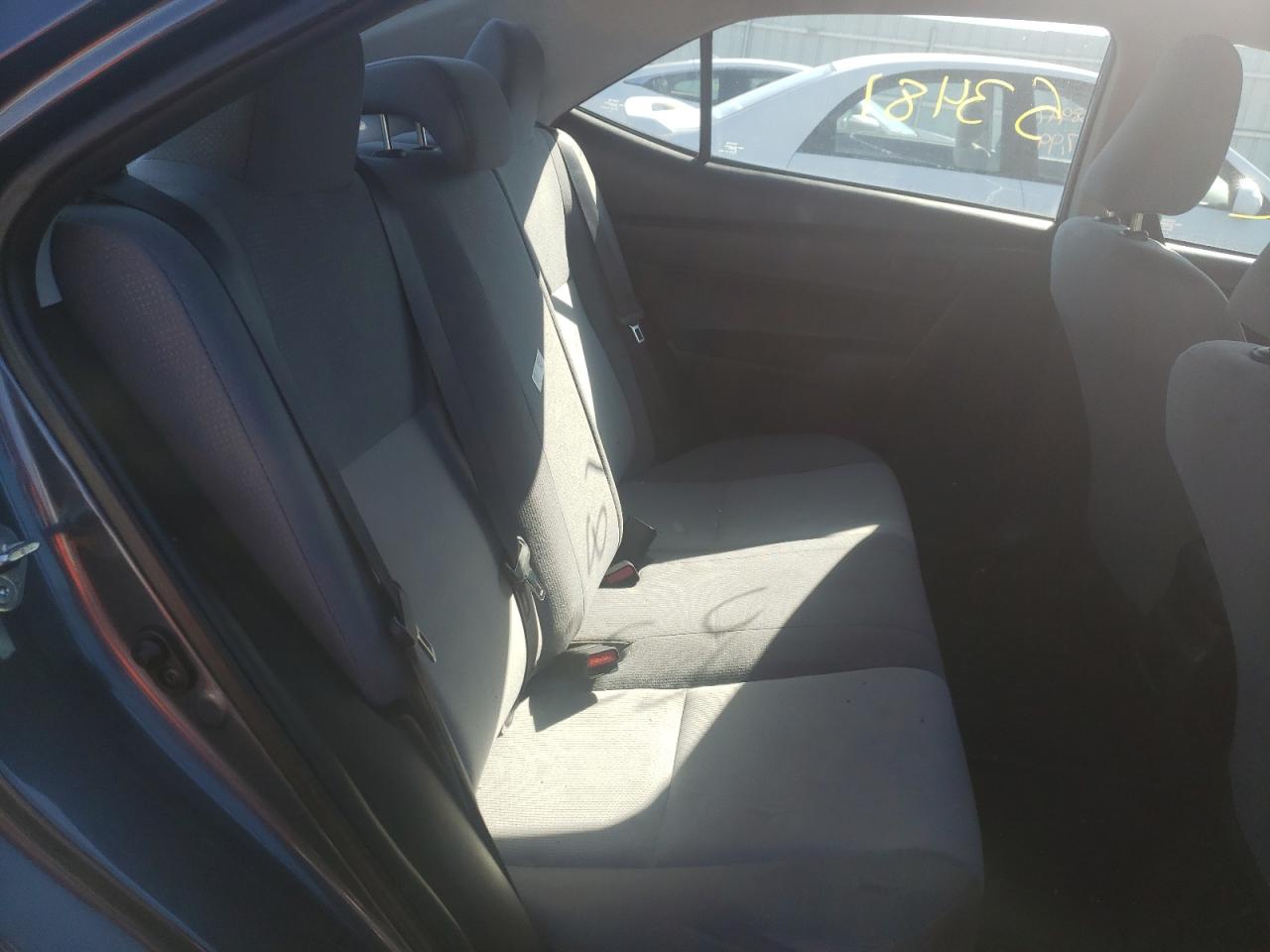 Photo 6 from auction – 2018 TOYOTA COROLLA L with VIN 2T1BURHE3JC966027