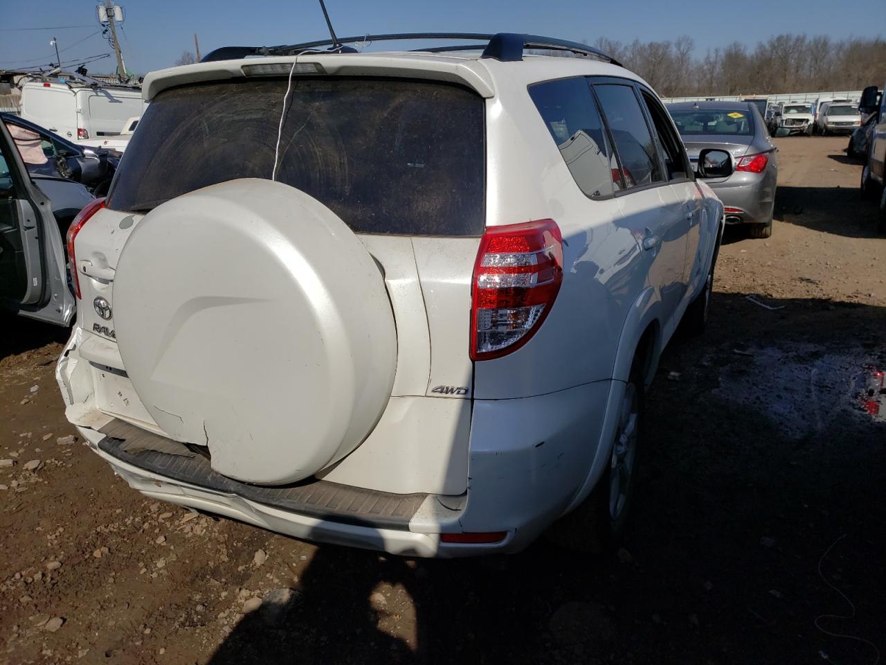 Photo 4 from auction – 2012 TOYOTA RAV4 LIMIT with VIN 2T3DF4DV1CW205954