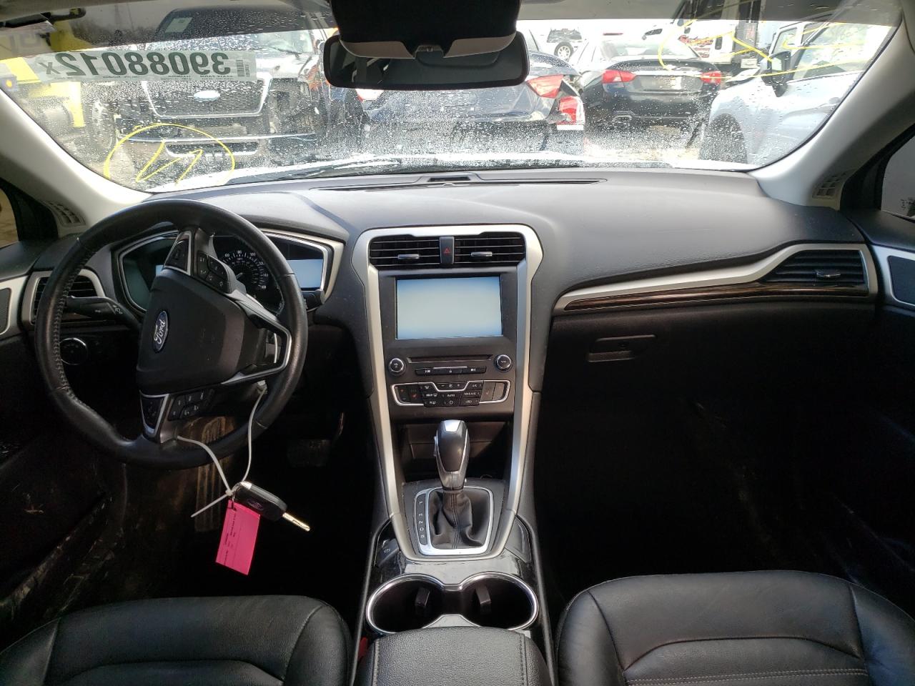 Photo 9 from auction – 2016 FORD FUSION SE with VIN 3FA6P0HD7GR313477