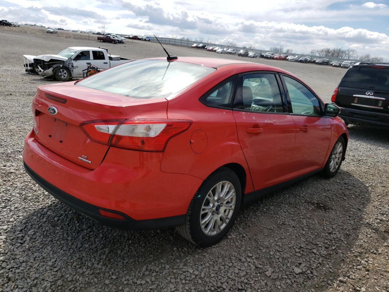 Photo 4 from auction – 2012 FORD FOCUS SE with VIN 1FAHP3F2XCL396925