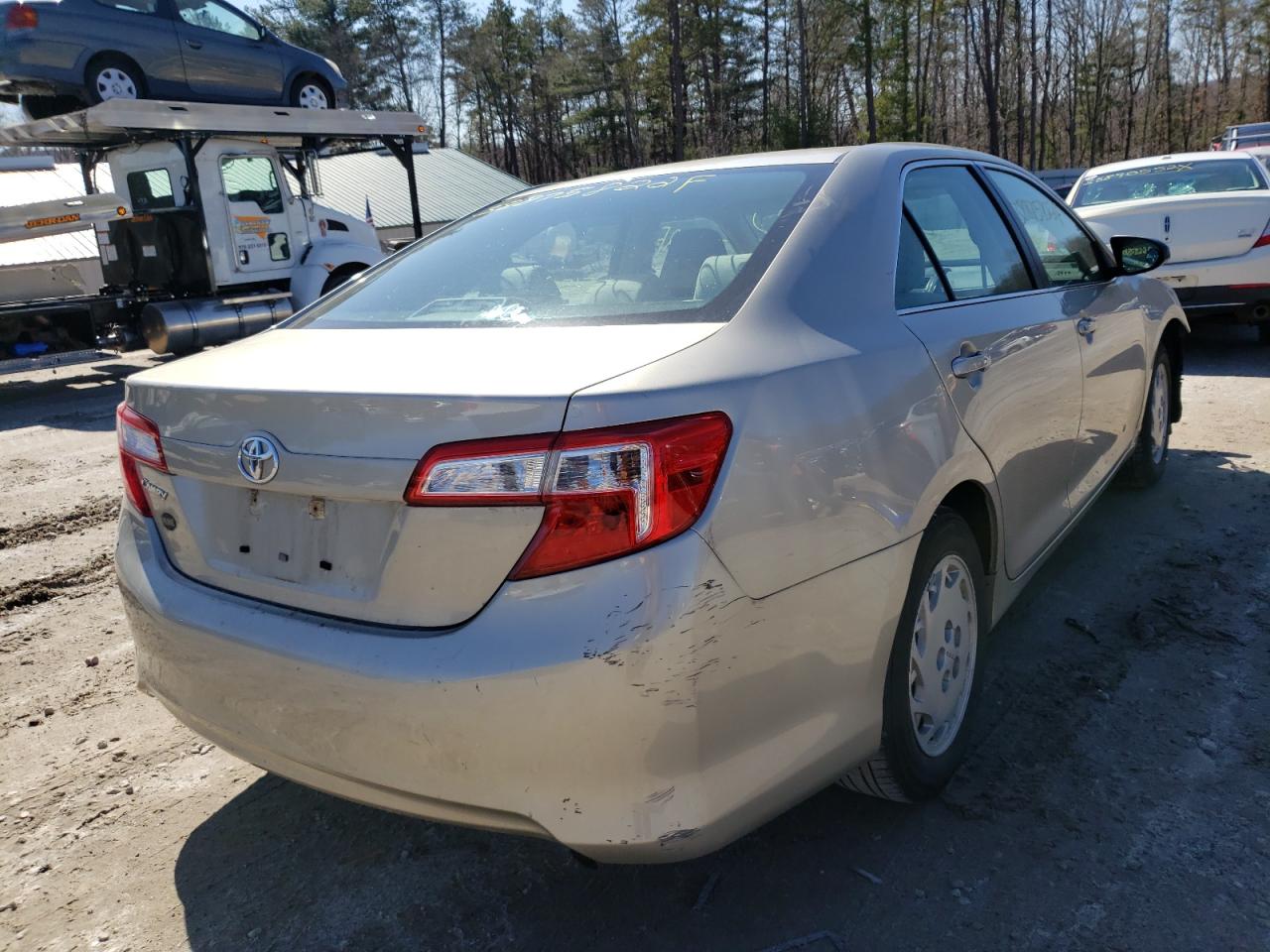 Photo 4 from auction – 2014 TOYOTA CAMRY L with VIN 4T4BF1FK6ER371865