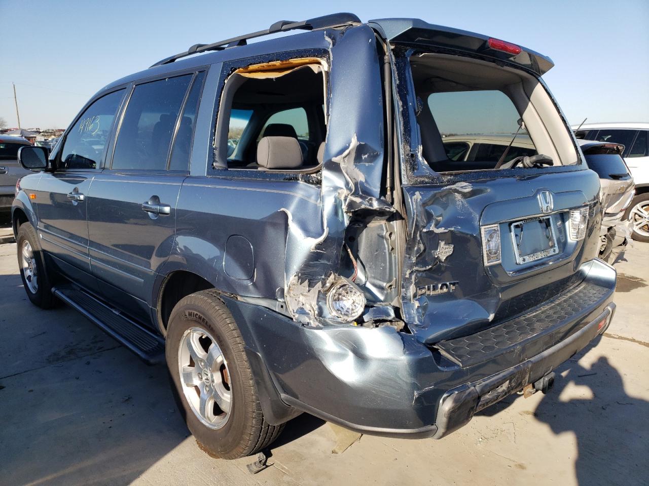 Photo 3 from auction – 2007 HONDA PILOT EX with VIN 5FNYF28427B043979