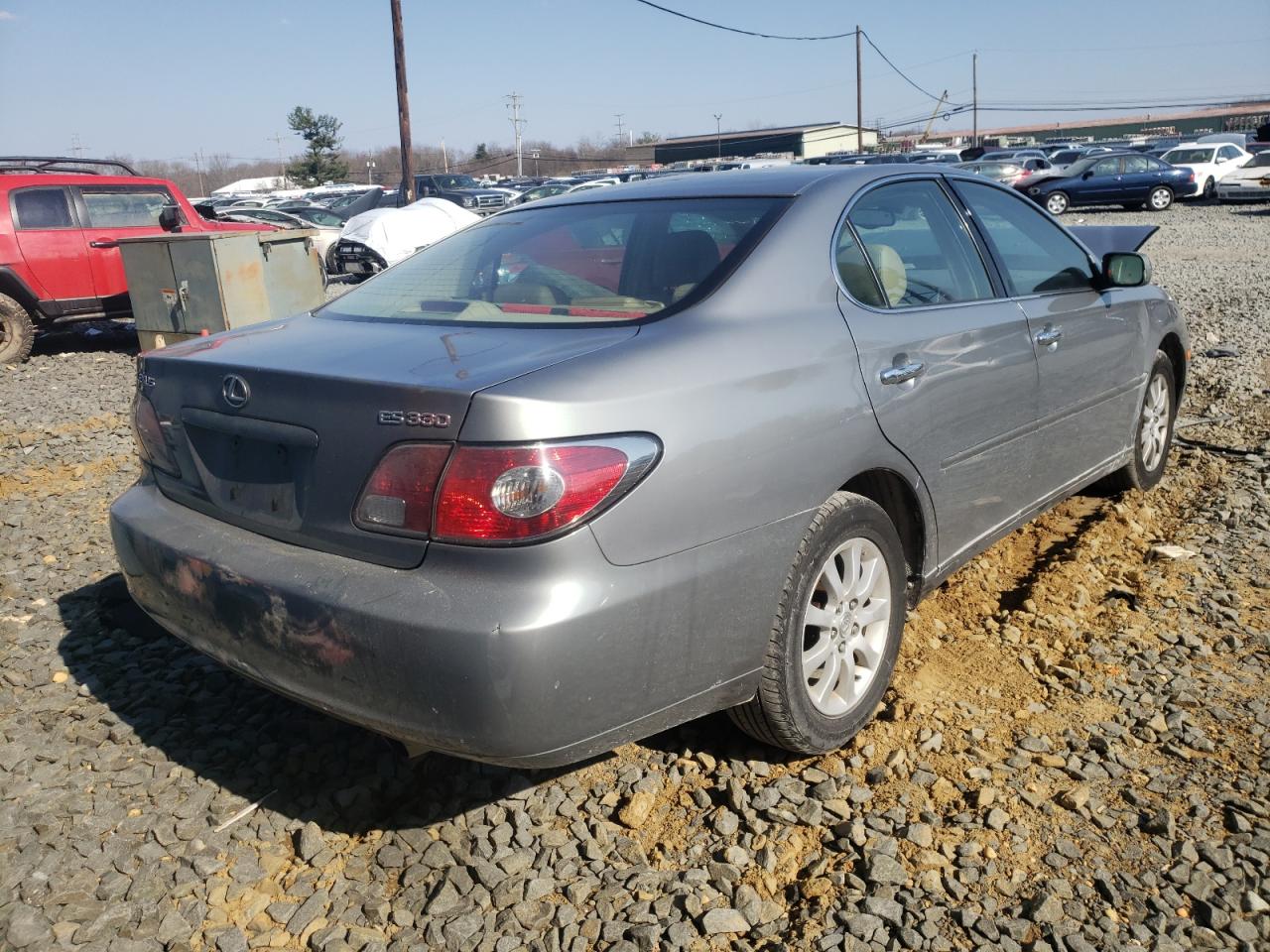 Photo 4 from auction – 2004 LEXUS ES 330 with VIN JTHBA30GX40006509