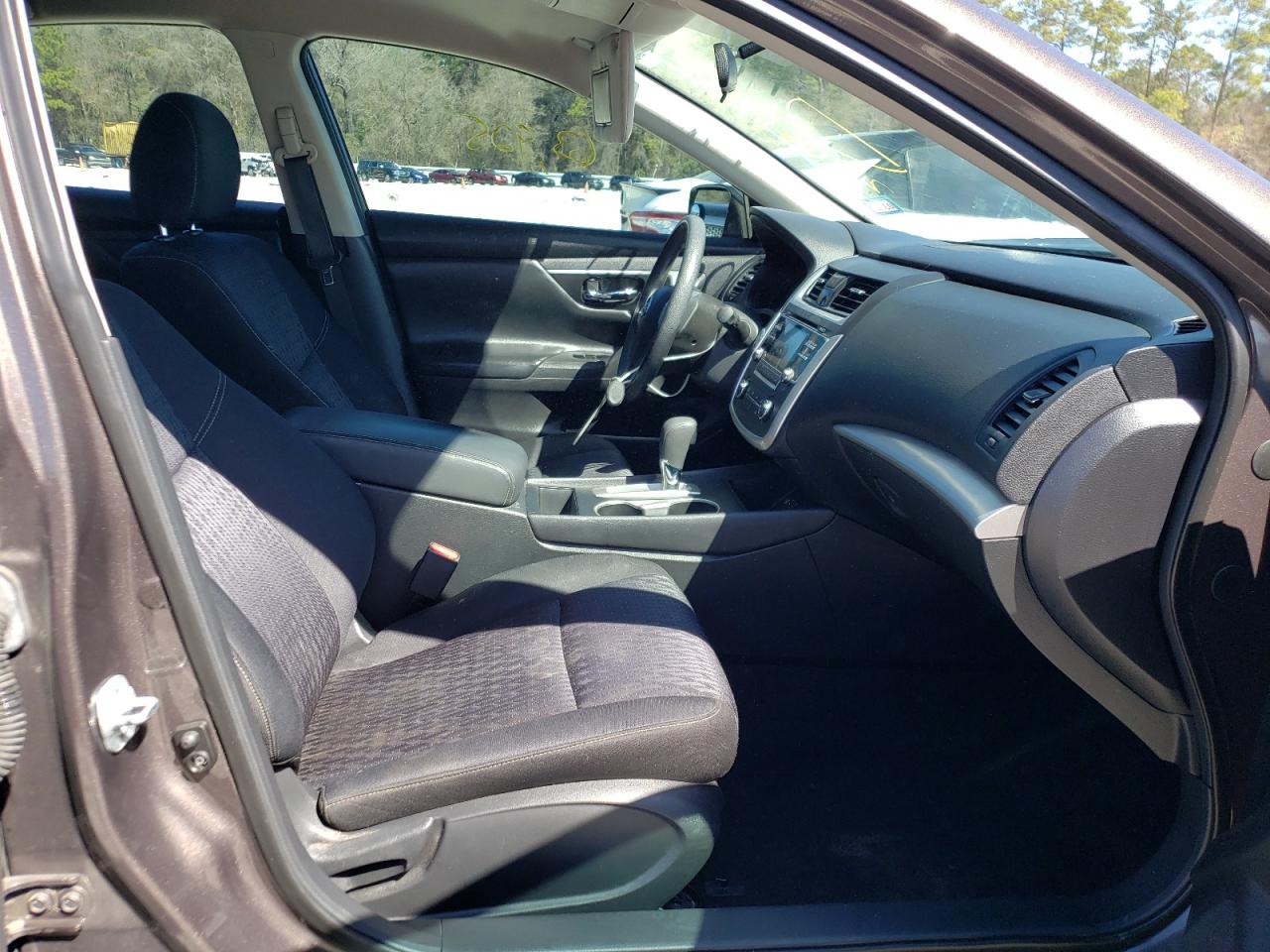 Photo 5 from auction – 2016 NISSAN ALTIMA 2.5 with VIN 1N4AL3AP5GN304940