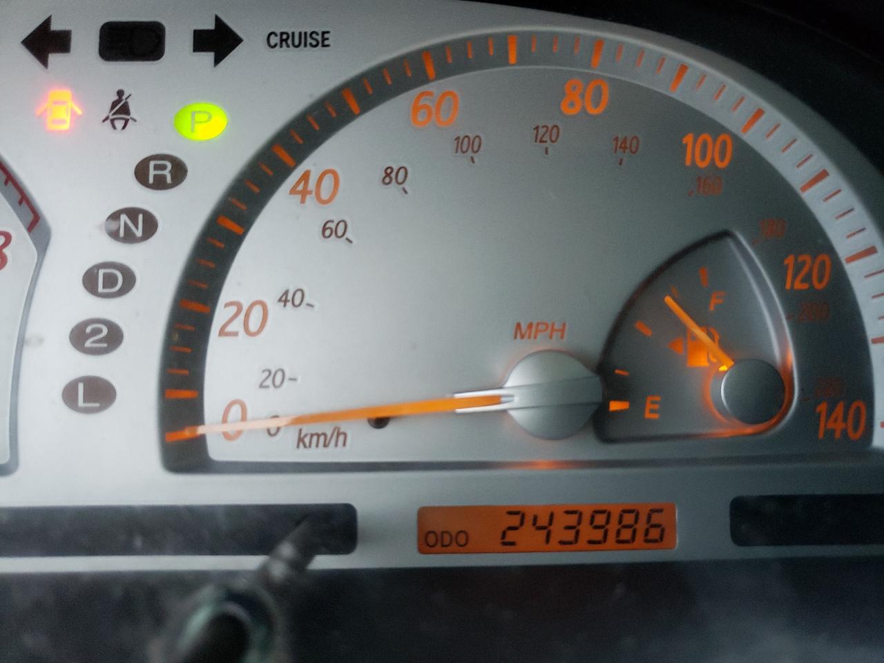 Photo 8 from auction – 2004 TOYOTA CAMRY LE with VIN 4T1BE32K54U825861