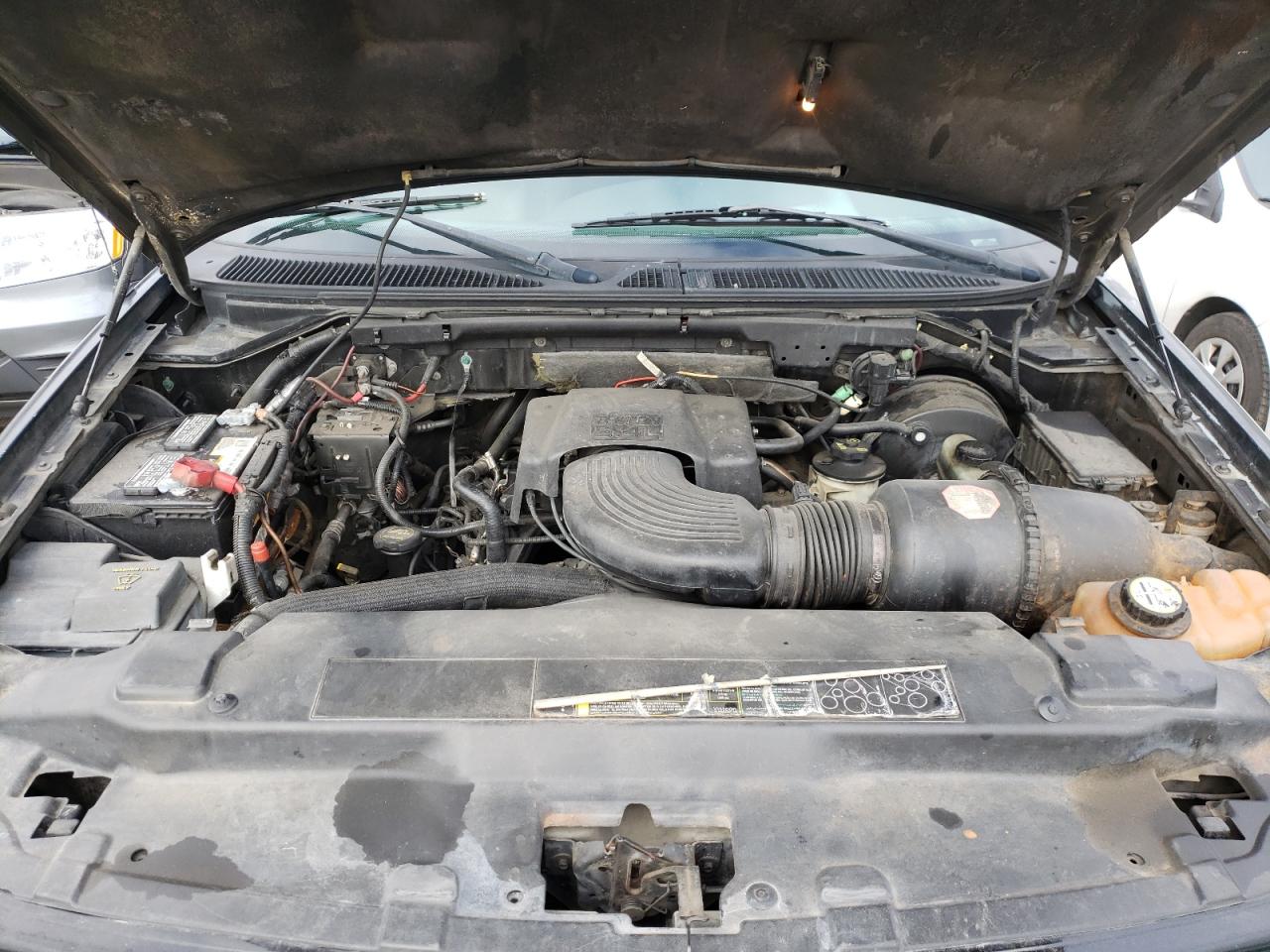 Photo 7 from auction – 2002 FORD F150 SUPER with VIN 1FTRW07L62KE39121