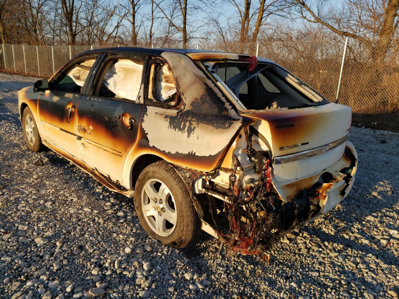 Photo 3 from auction – 2004 CHEVROLET MALIBU MAX with VIN 1G1ZU64854F240431