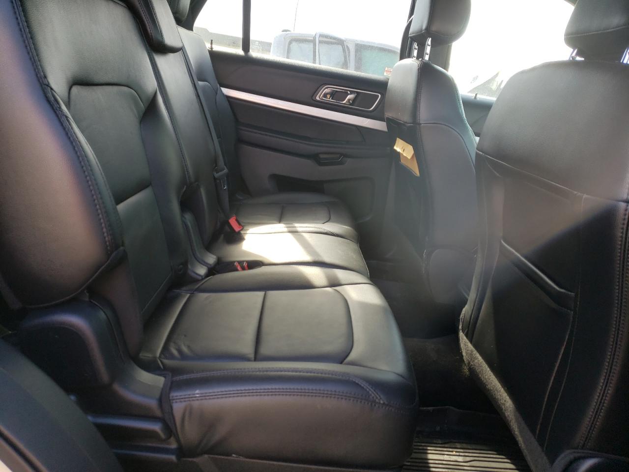 Photo 6 from auction – 2017 FORD EXPLORER X with VIN 1FM5K8D80HGA92532